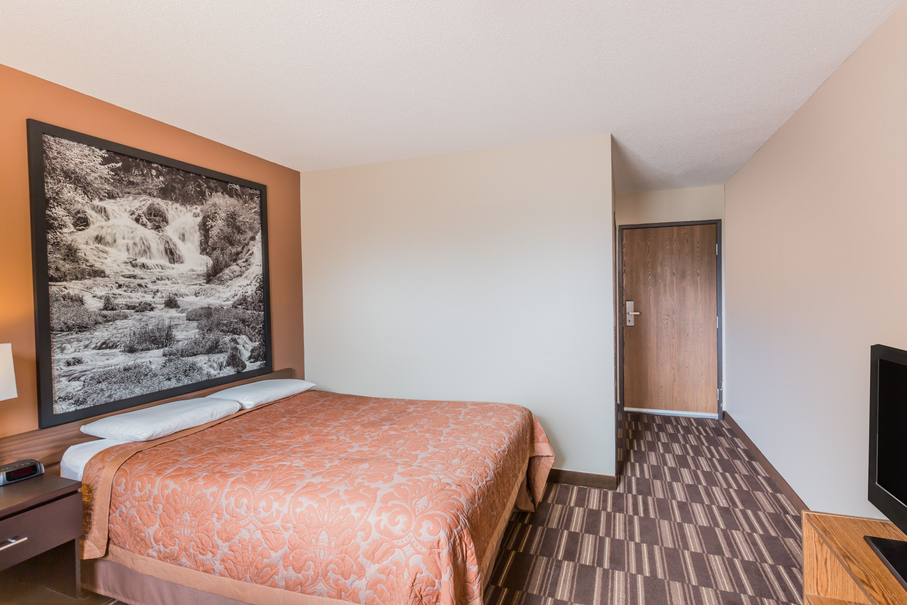 Guest room at the Super 8 by Wyndham Madison in Madison, South Dakota