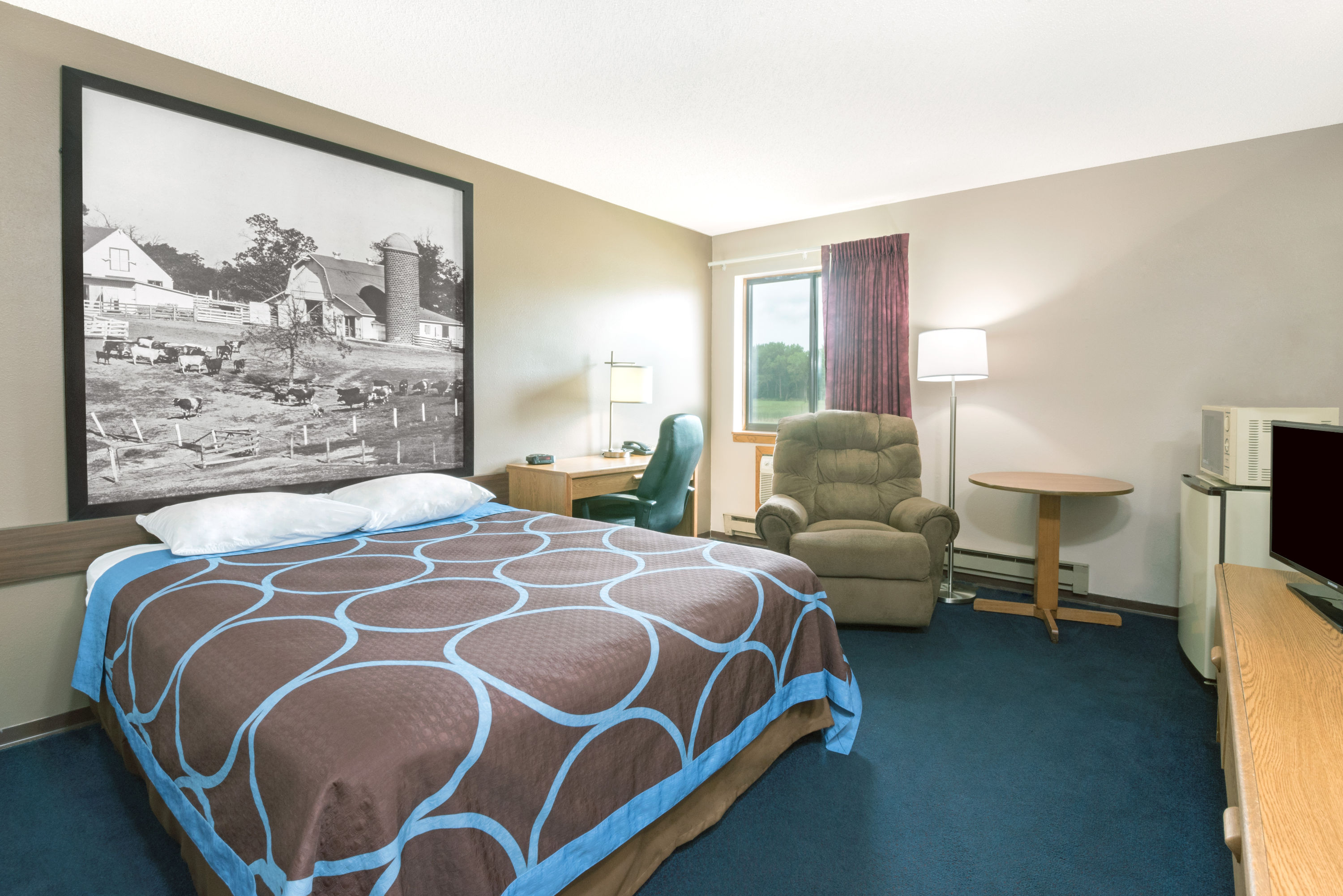 Guest room at the Super 8 by Wyndham Milbank SD in Milbank, South Dakota