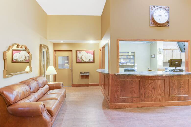 Super 8 Mitchell hotel lobby in Mitchell, South Dakota
