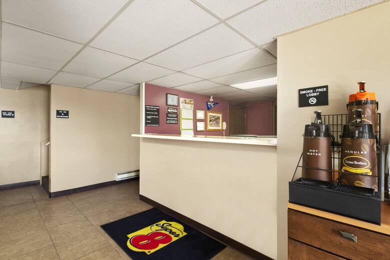 Super 8 Redfield hotel lobby in Redfield, South Dakota