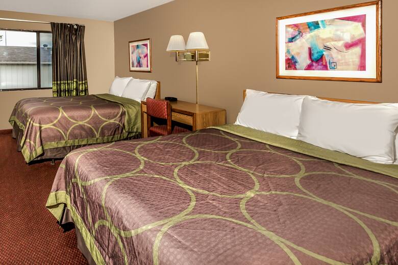 Guest room at the Super 8 Airport I90 in Sioux Falls, South Dakota