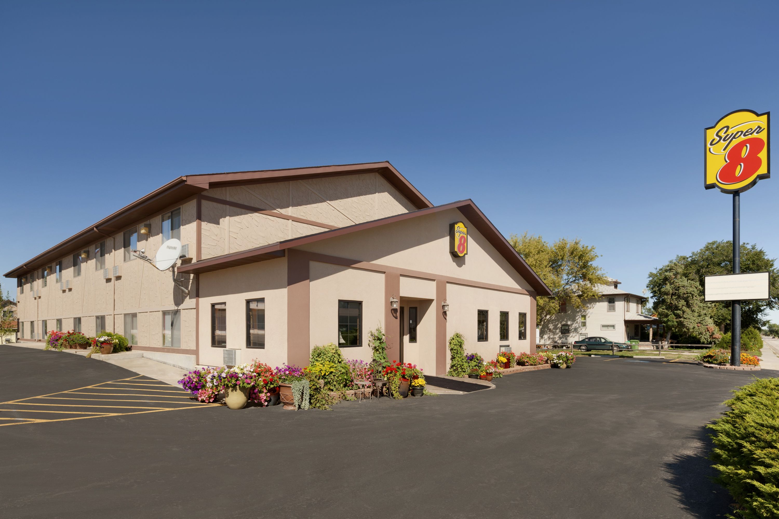 Super 8 by Wyndham Wall Wall, SD Hotels