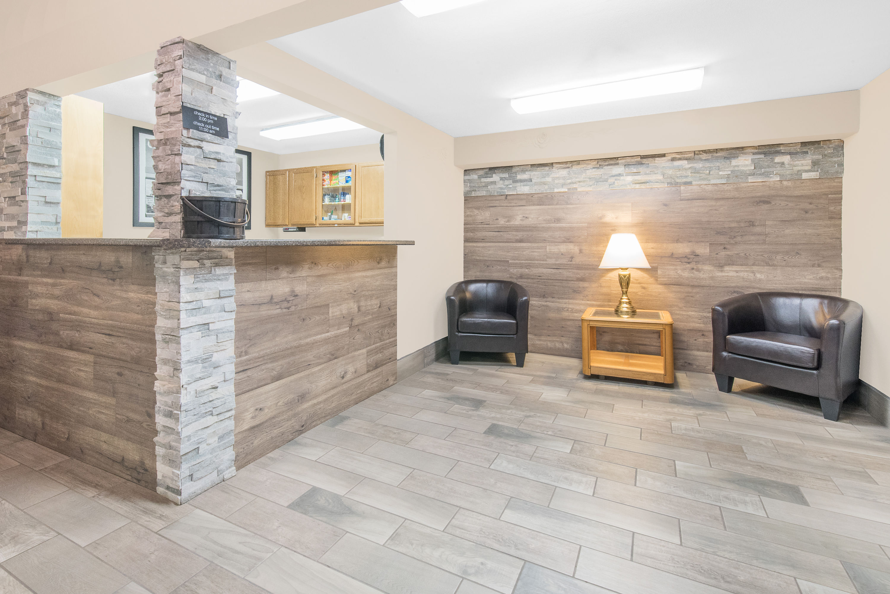 Super 8 By Wyndham Watertown Watertown Sd Hotels