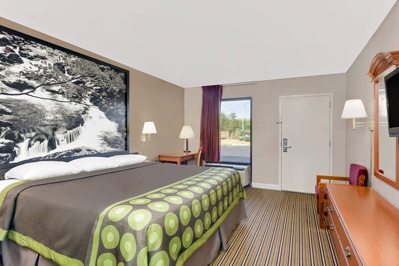 Guest room at the Super 8 Athens in Athens, Tennessee