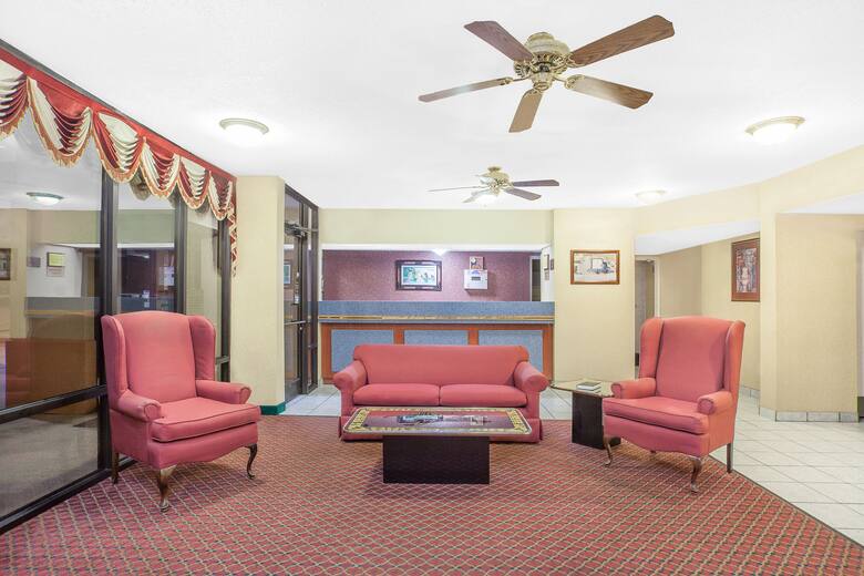 Super 8 Bulls Gap Greeneville Area hotel lobby in Bulls Gap, Tennessee