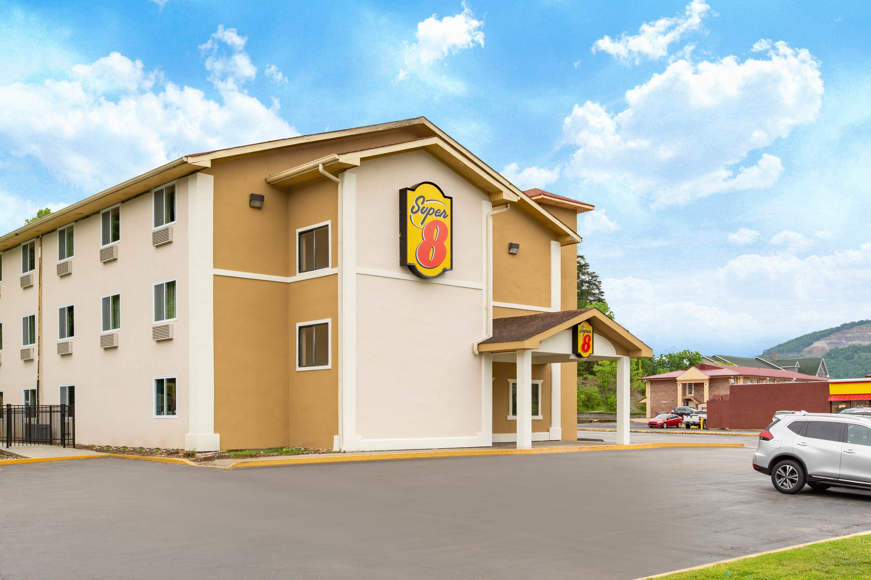 Super 8 By Wyndham Chattanooga Lookout Mountain Tn