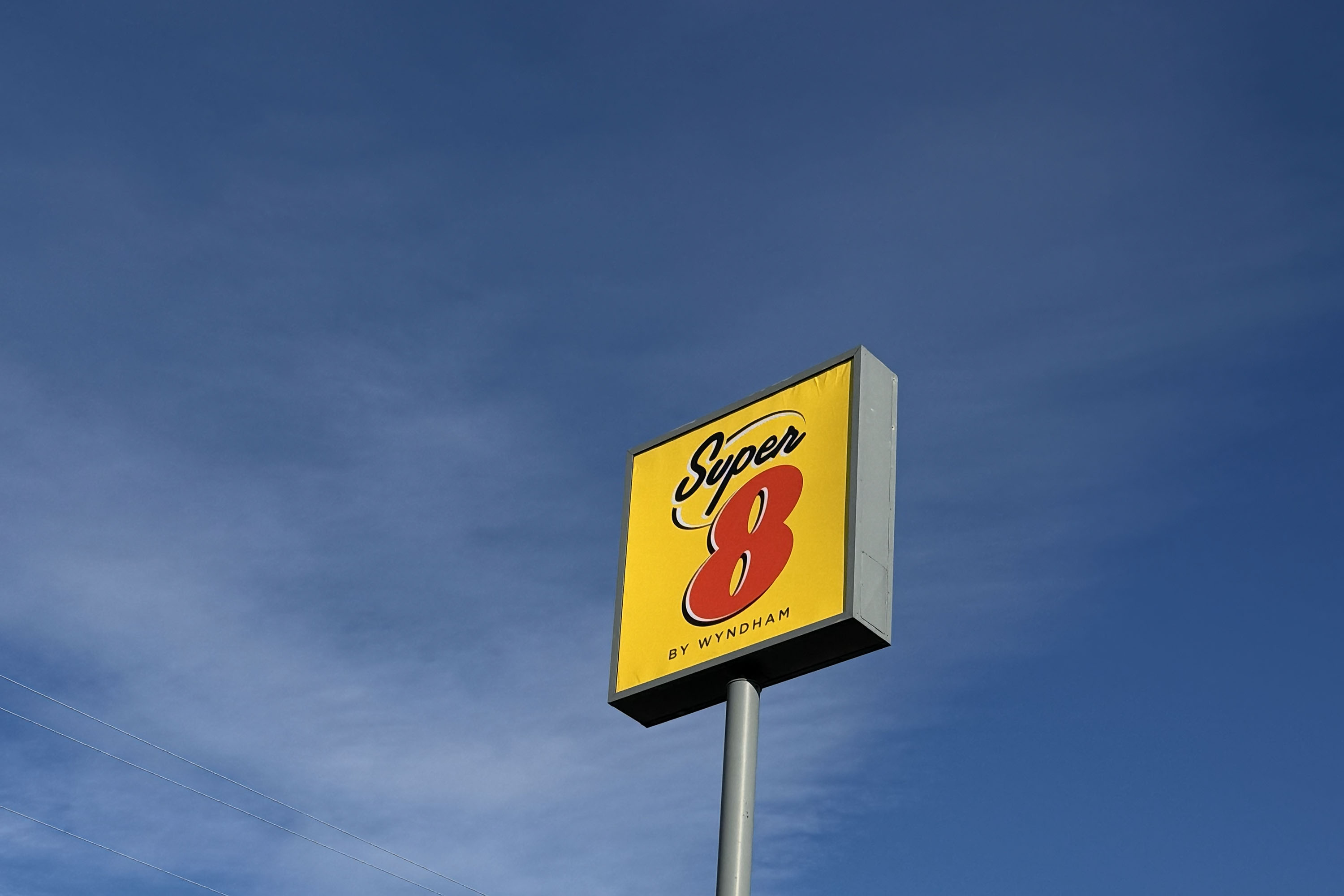 Exterior of Super 8 by Wyndham Chattanooga East/Hamilton Place hotel in Chattanooga, Tennessee