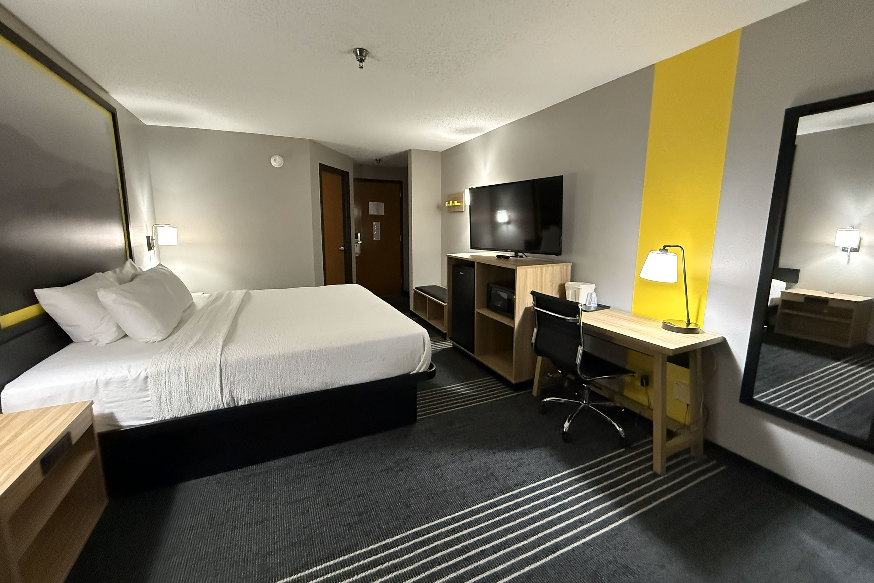 Guest room at the Super 8 by Wyndham Chattanooga East/Hamilton Place in Chattanooga, Tennessee