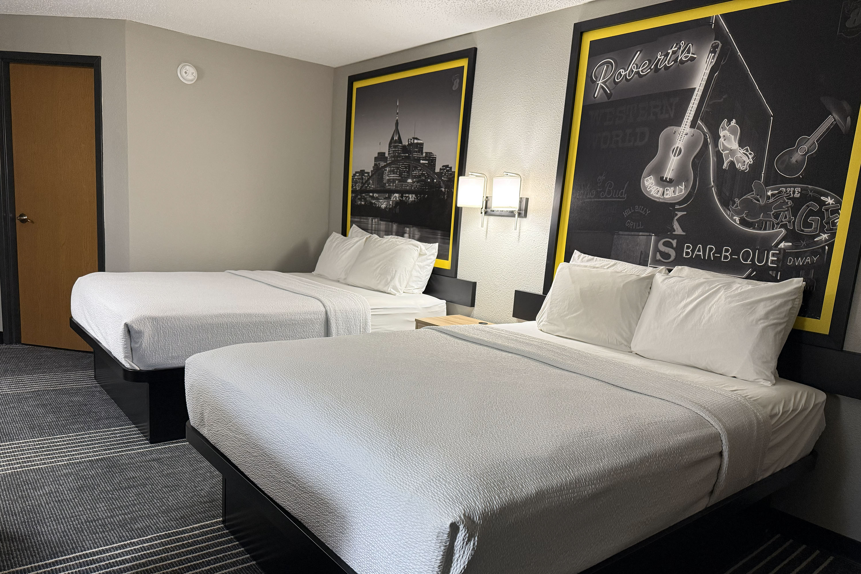 Guest room at the Super 8 by Wyndham Chattanooga East/Hamilton Place in Chattanooga, Tennessee