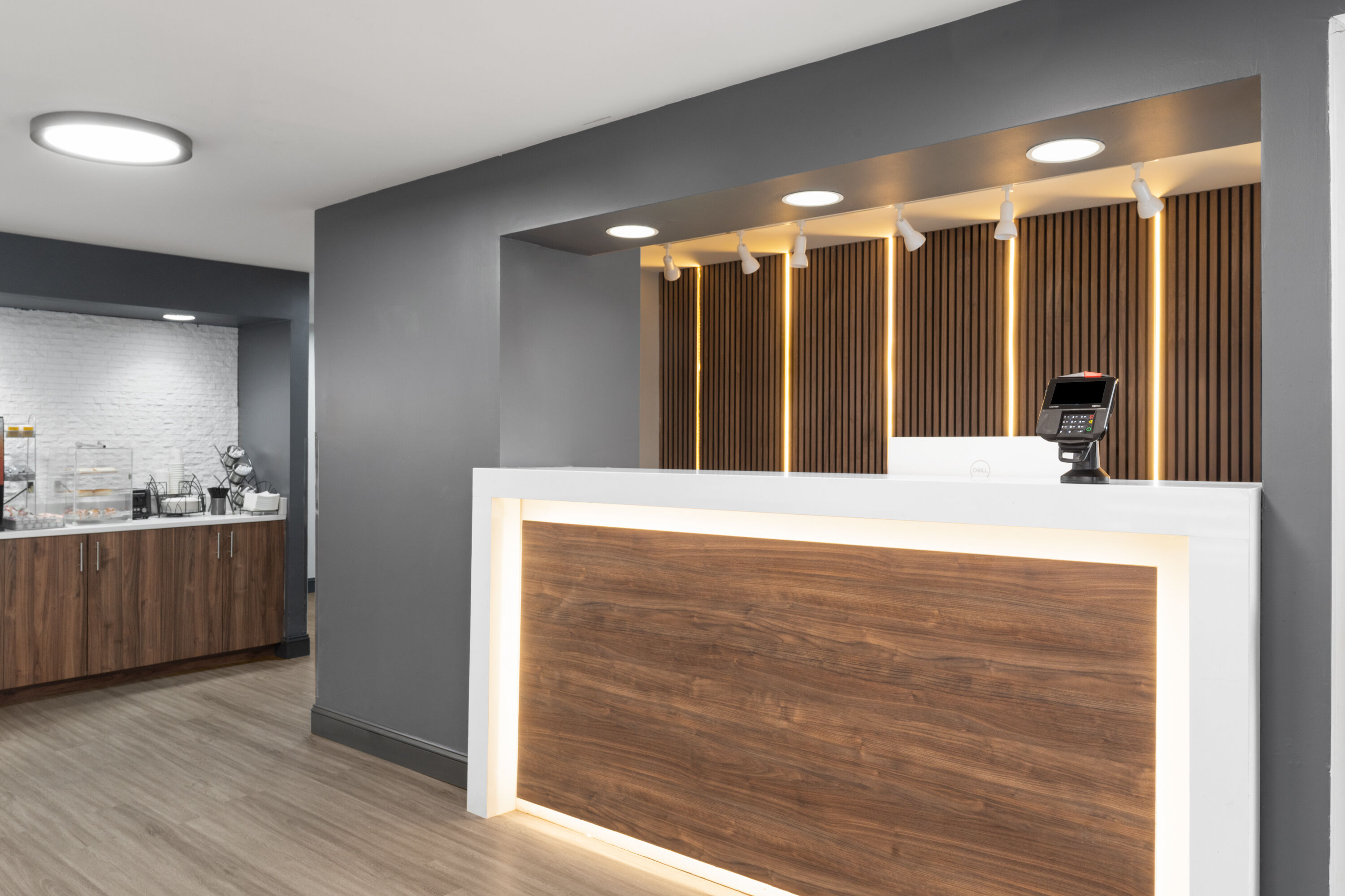 Super 8 by Wyndham Chattanooga East/Hamilton Place reception in Chattanooga, Tennessee