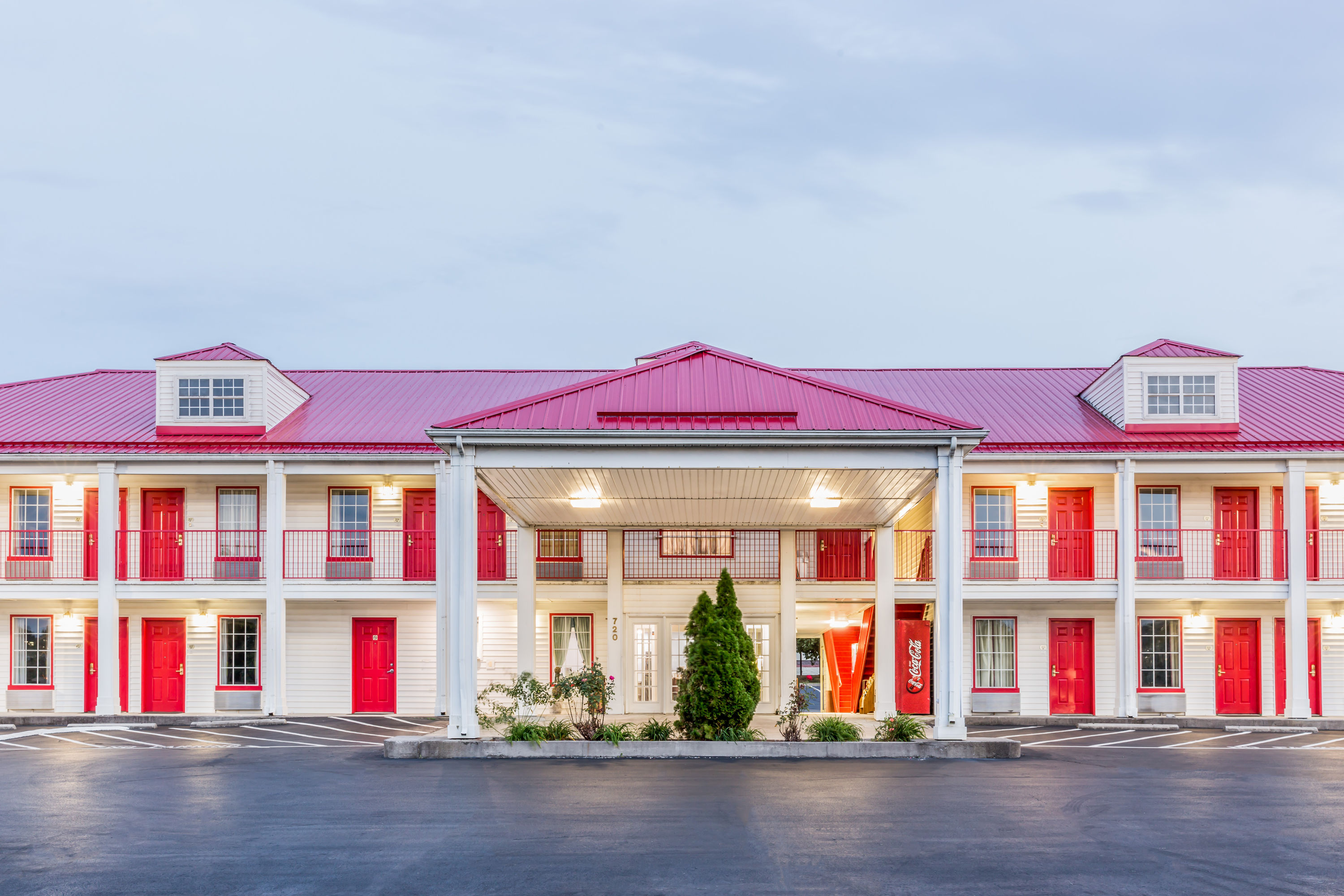 Super 8 by Wyndham Clinton Clinton TN Hotels