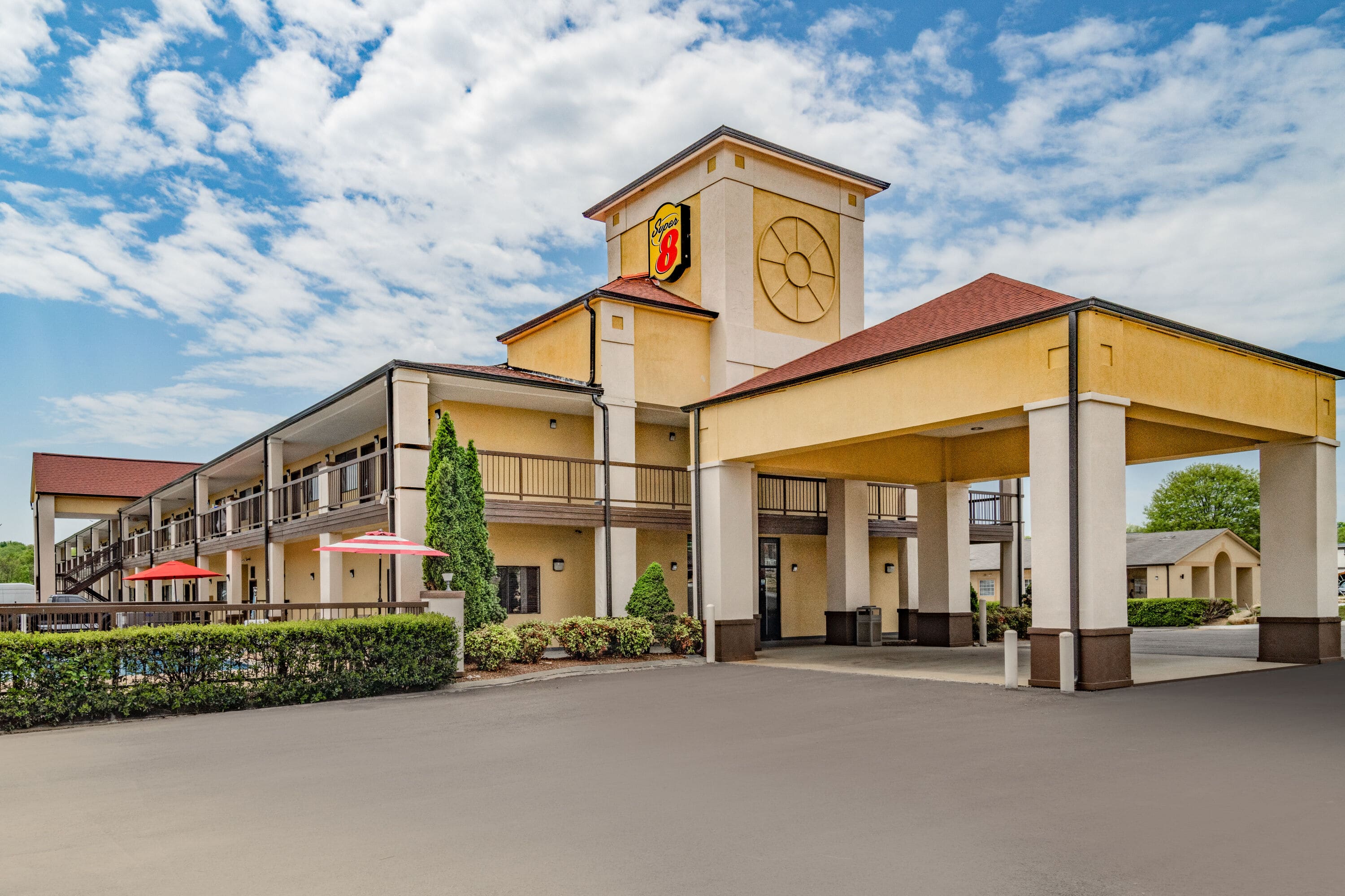 Super 8 by Wyndham Columbia | Columbia, TN Hotels