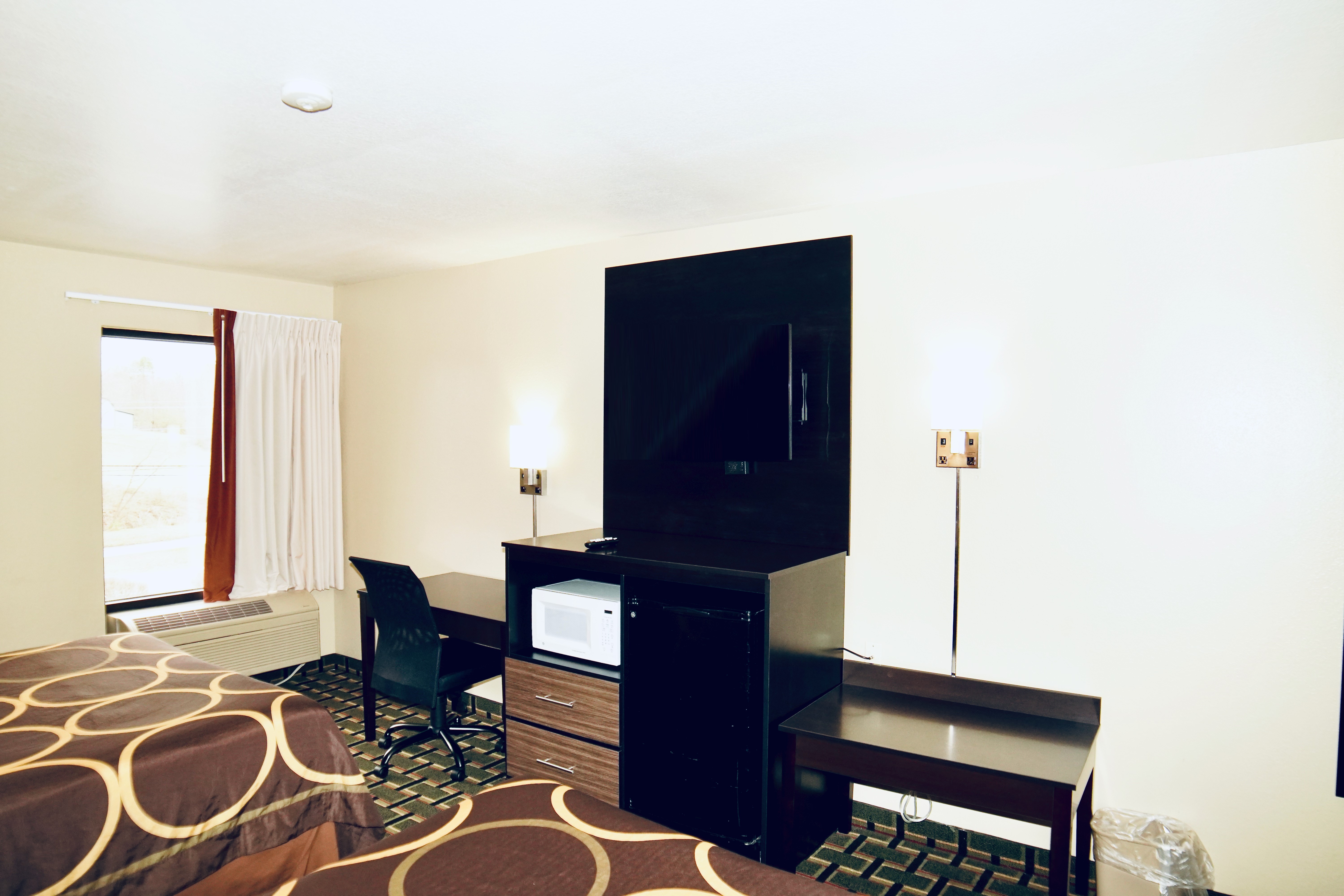 Guest room at the Super 8 by Wyndham Crossville TN in Crossville, Tennessee