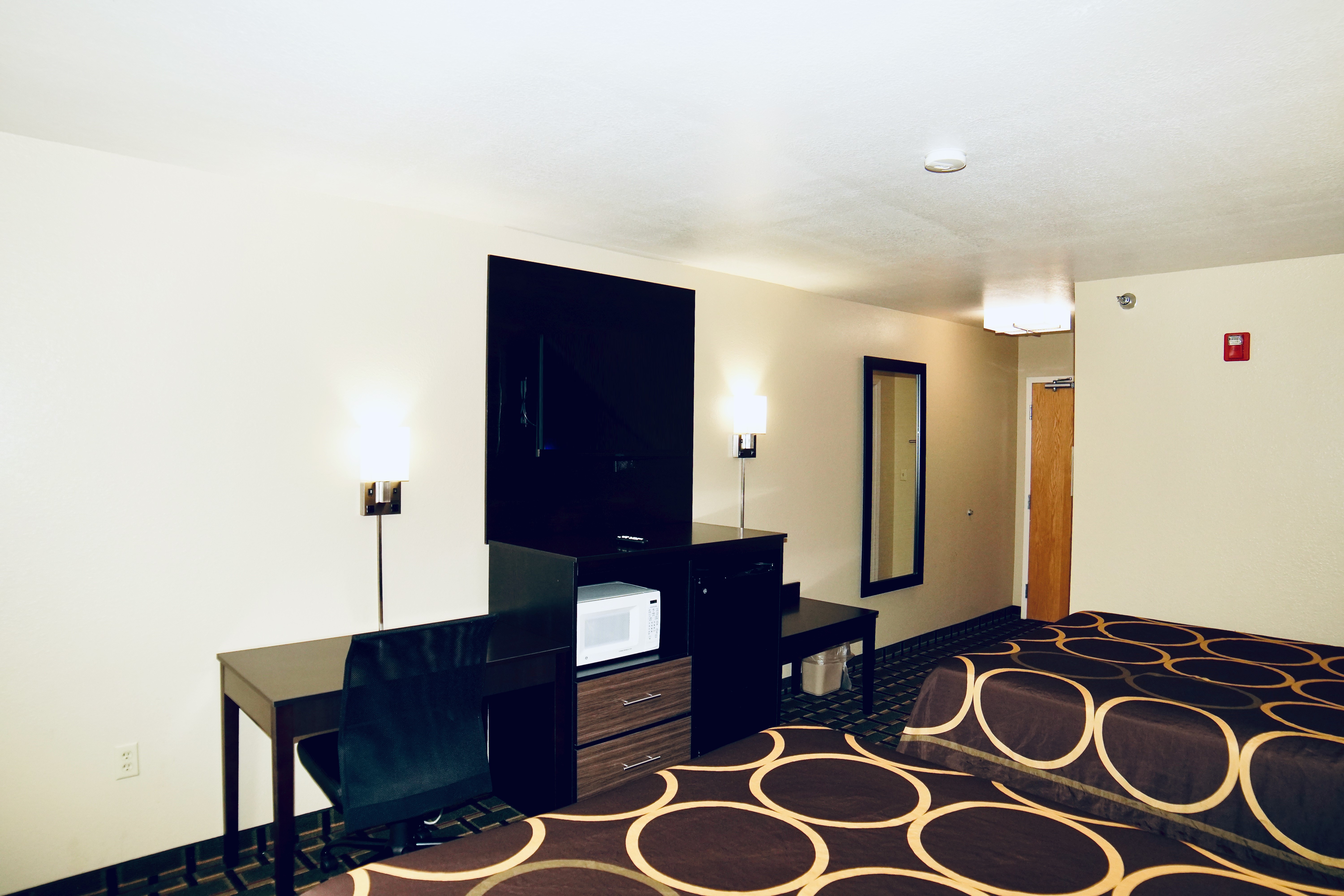 Guest room at the Super 8 by Wyndham Crossville TN in Crossville, Tennessee