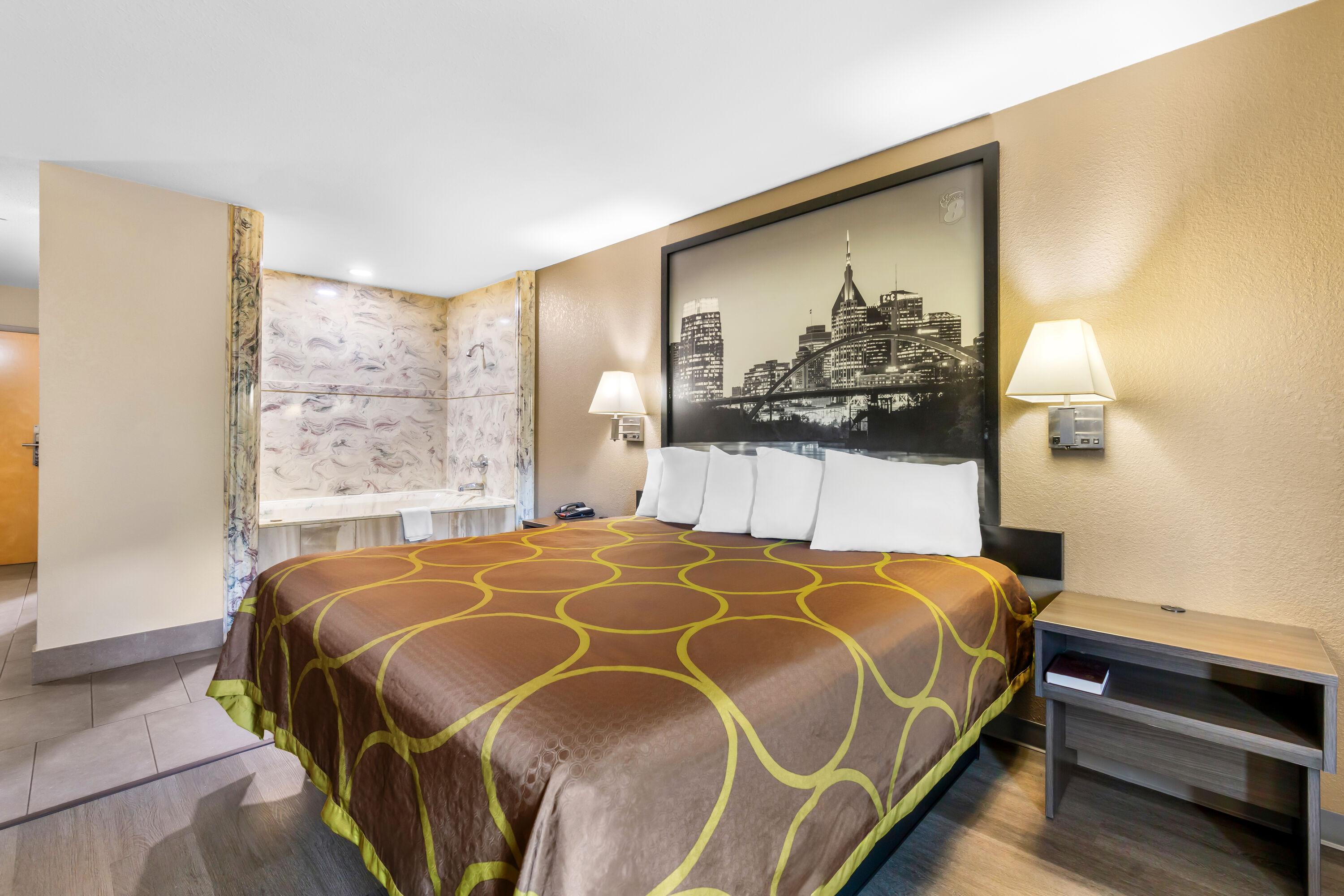 Super 8 by Wyndham Dickson suite in Dickson, Tennessee