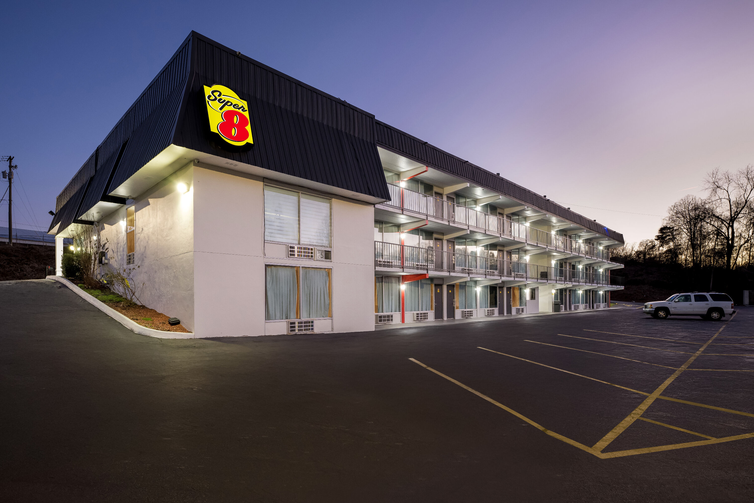 Exterior Night Image of Super 8 by Wyndham Kingsport /I-81 hotel in Kingsport, Tennessee