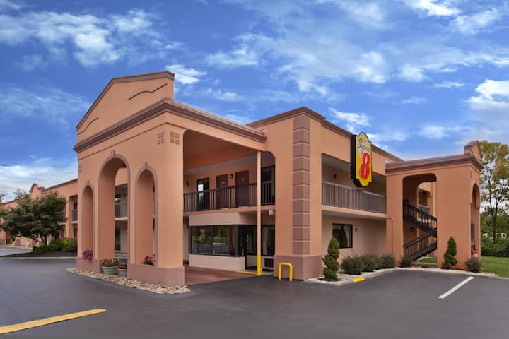 Where is the closest casino to knoxville tennessee attractions Where is the closest casino to knoxville tennessee attractions
