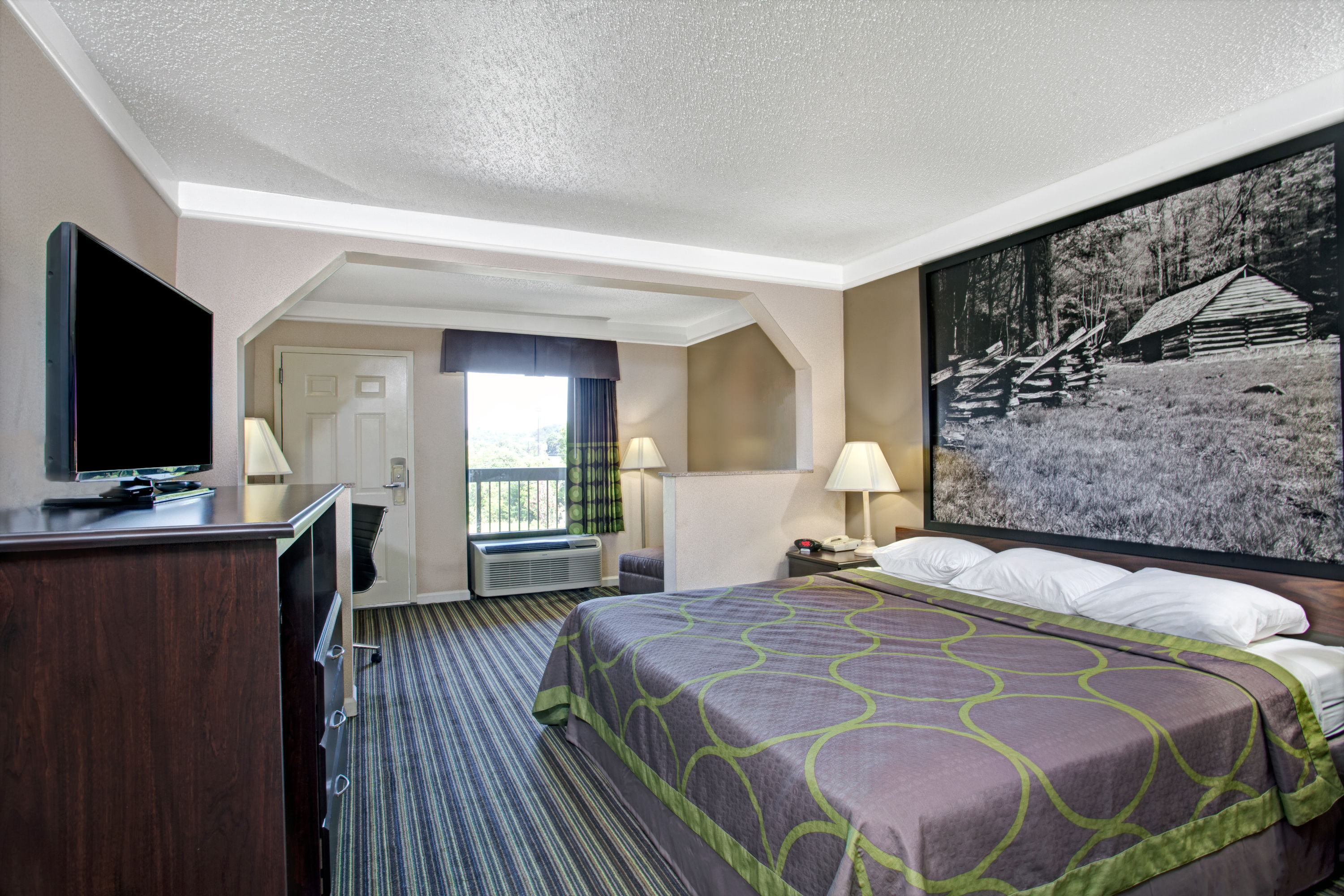 Super 8 by Wyndham Knoxville East suite in Knoxville, Tennessee