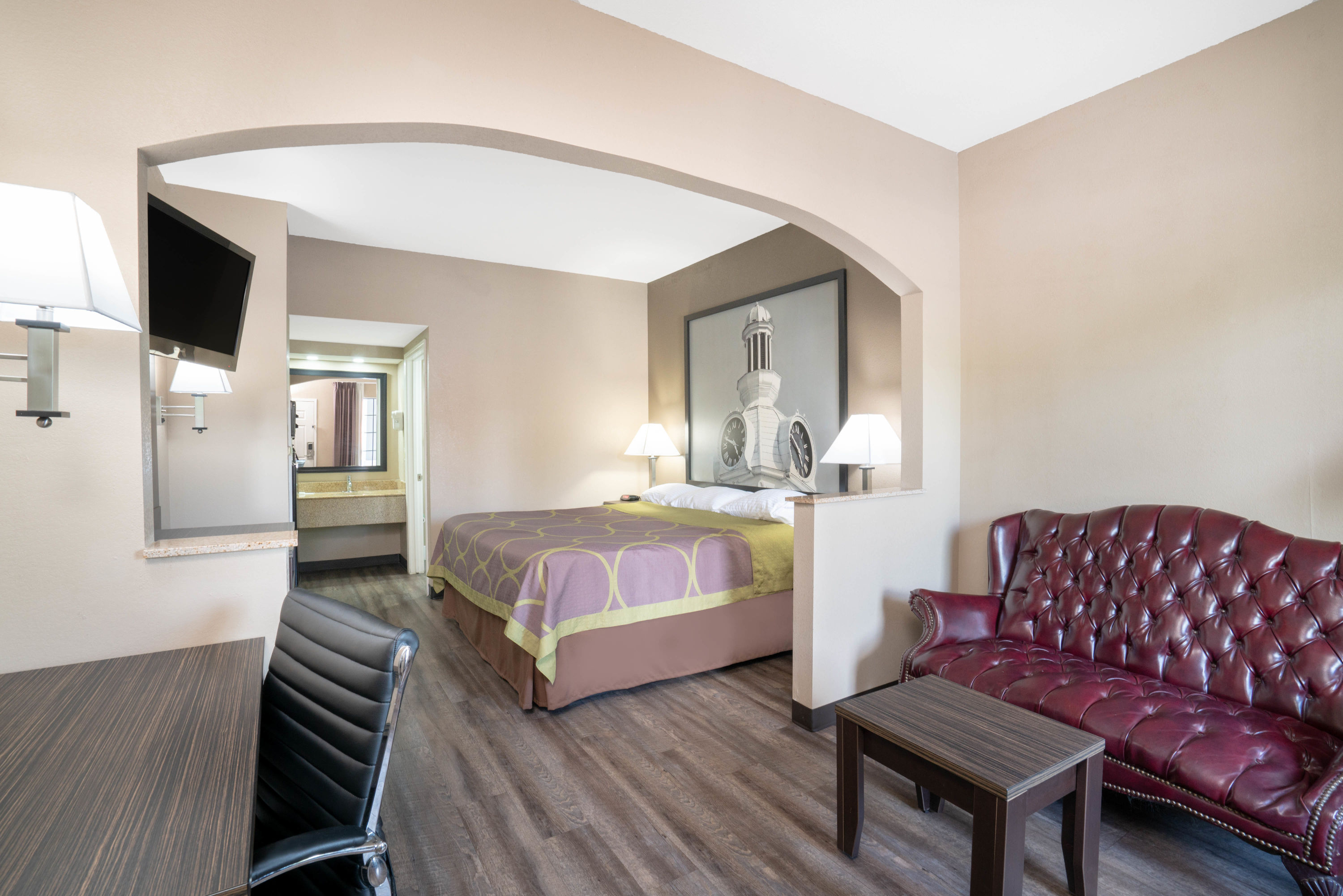 Super 8 by Wyndham Murfreesboro suite in Murfreesboro, Tennessee