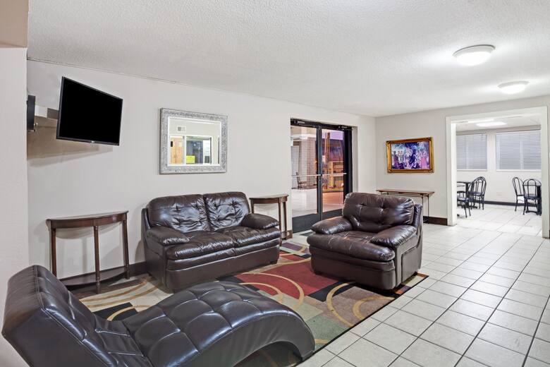 Super 8 Nashville/ Dntn/ Opryland Area hotel lobby in Nashville, Tennessee