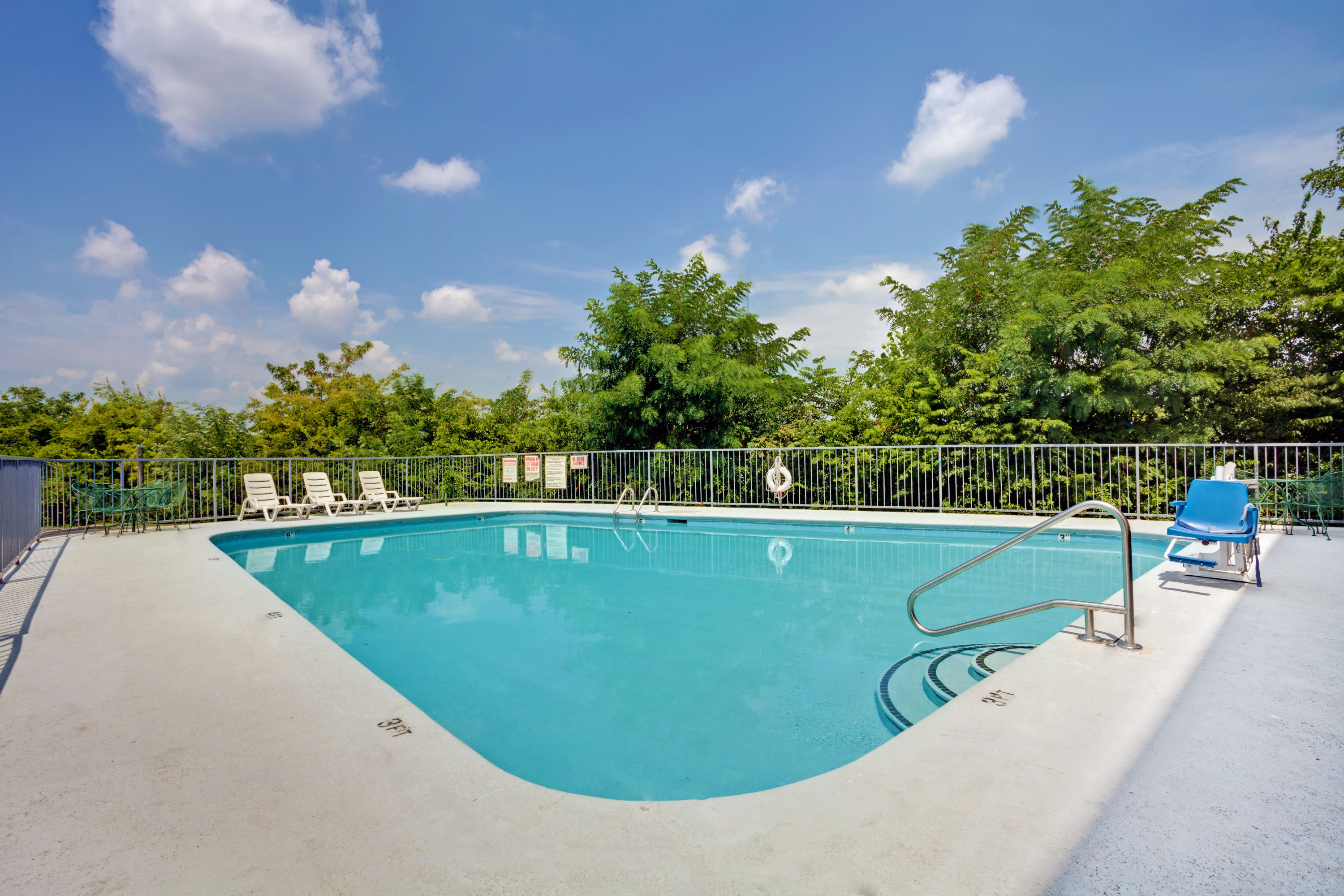 Pool at the Super 8 by Wyndham Nashville/ Dntn/ Opryland Area in Nashville, Tennessee