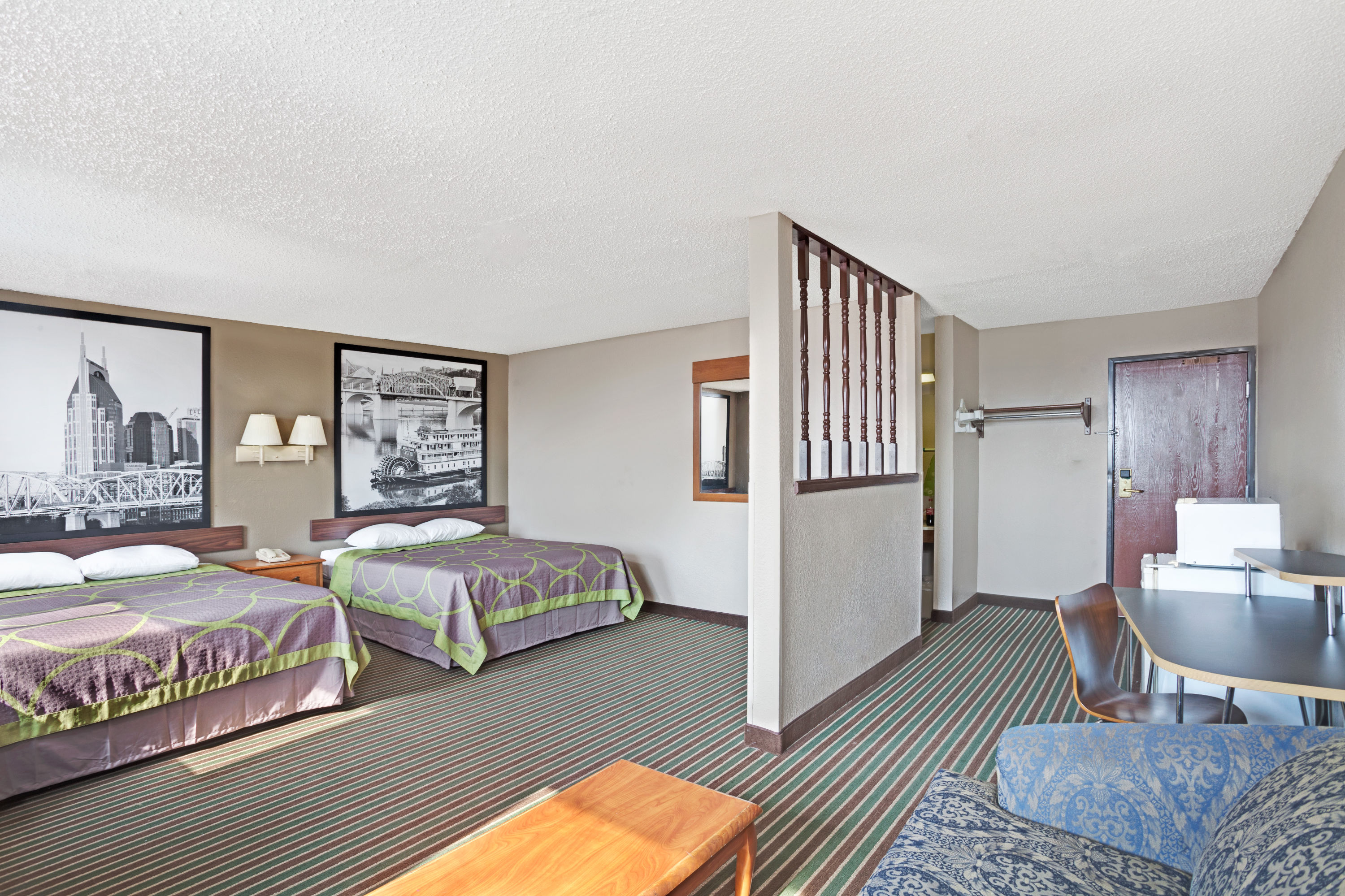 Super 8 by Wyndham Nashville/ Dntn/ Opryland Area suite in Nashville, Tennessee