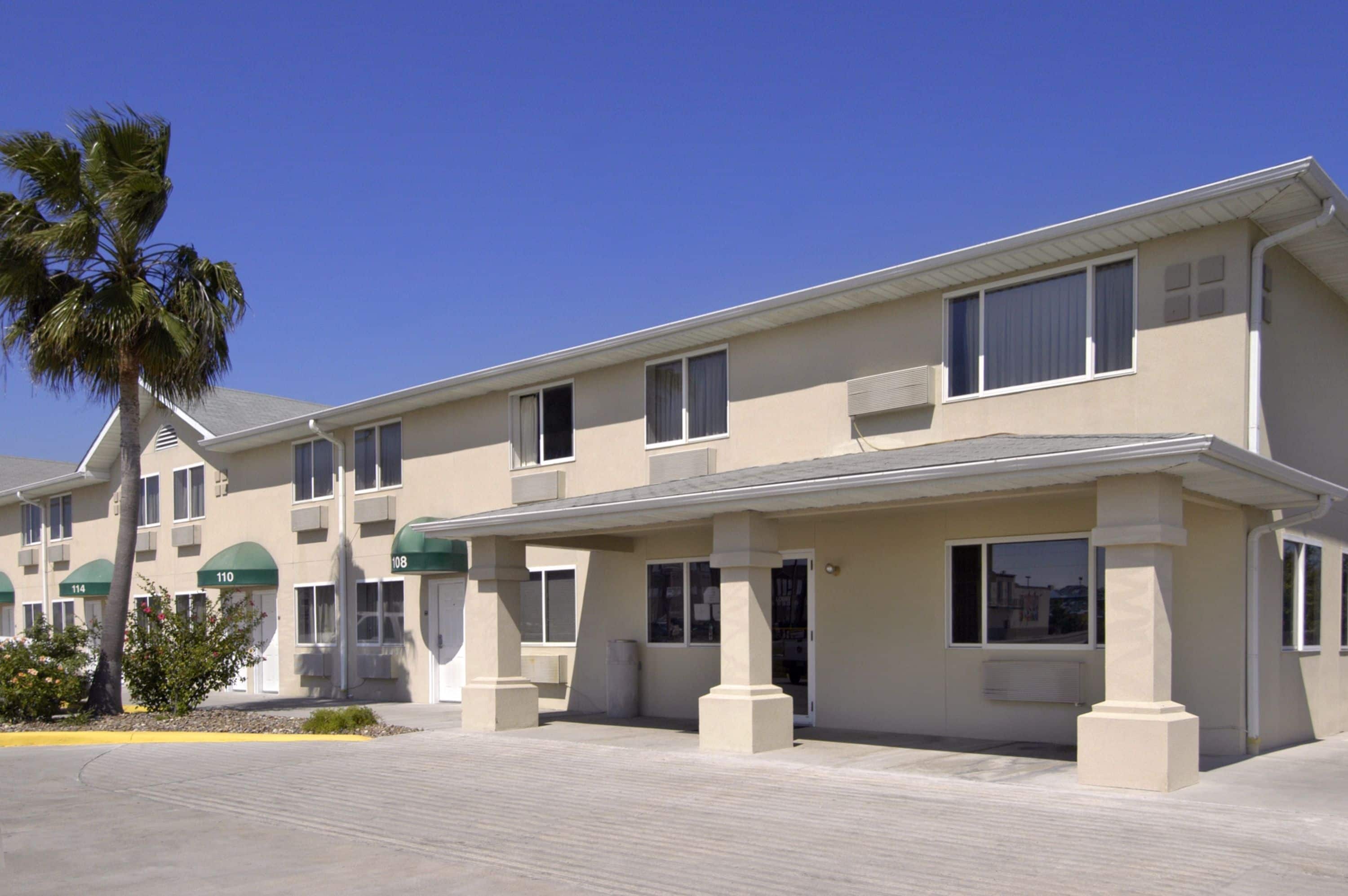 Super 8 by Wyndham Aransas Pass Aransas Pass, TX Hotels