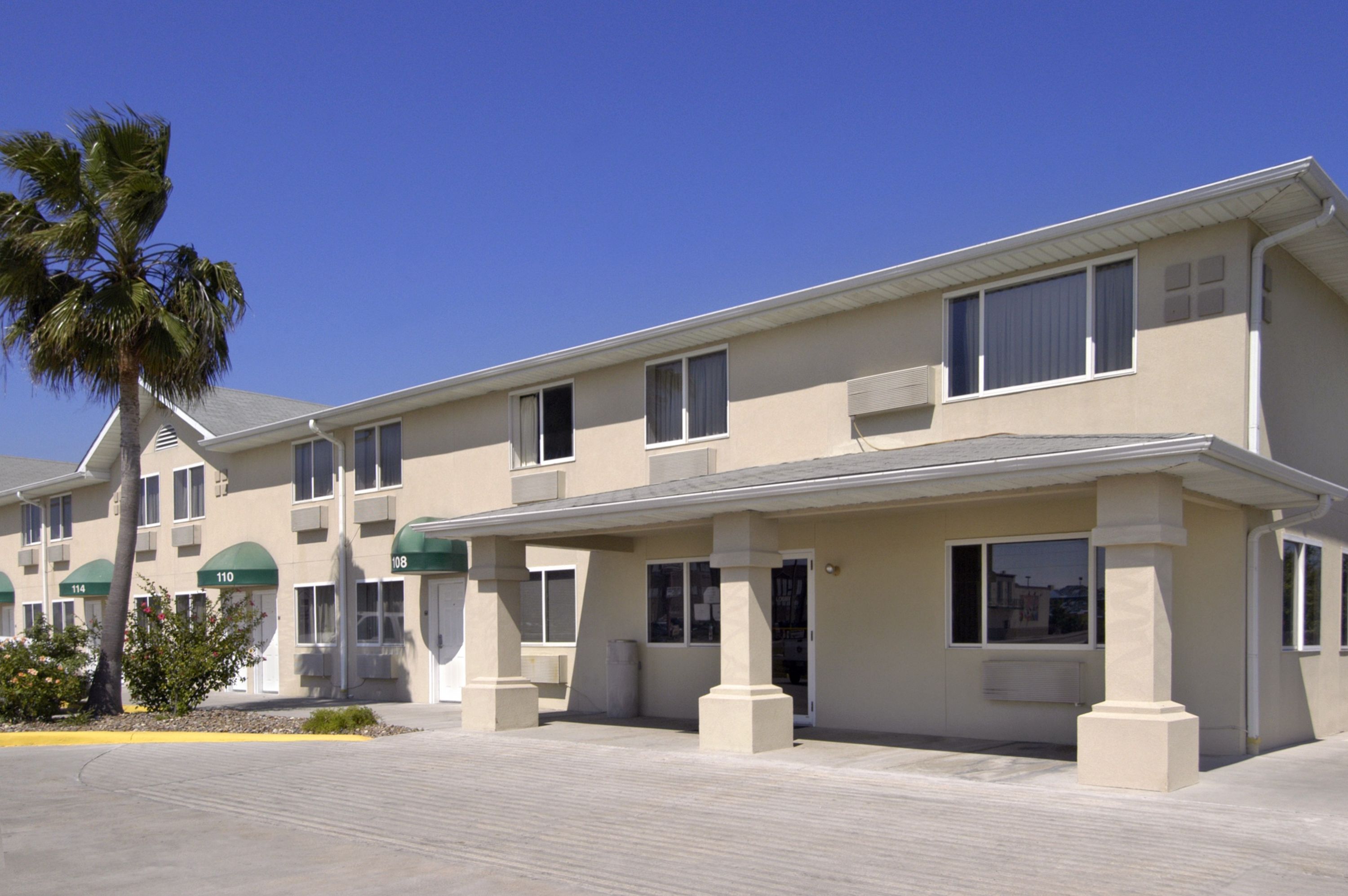 Super 8 by Wyndham Aransas Pass Aransas Pass, TX Hotels