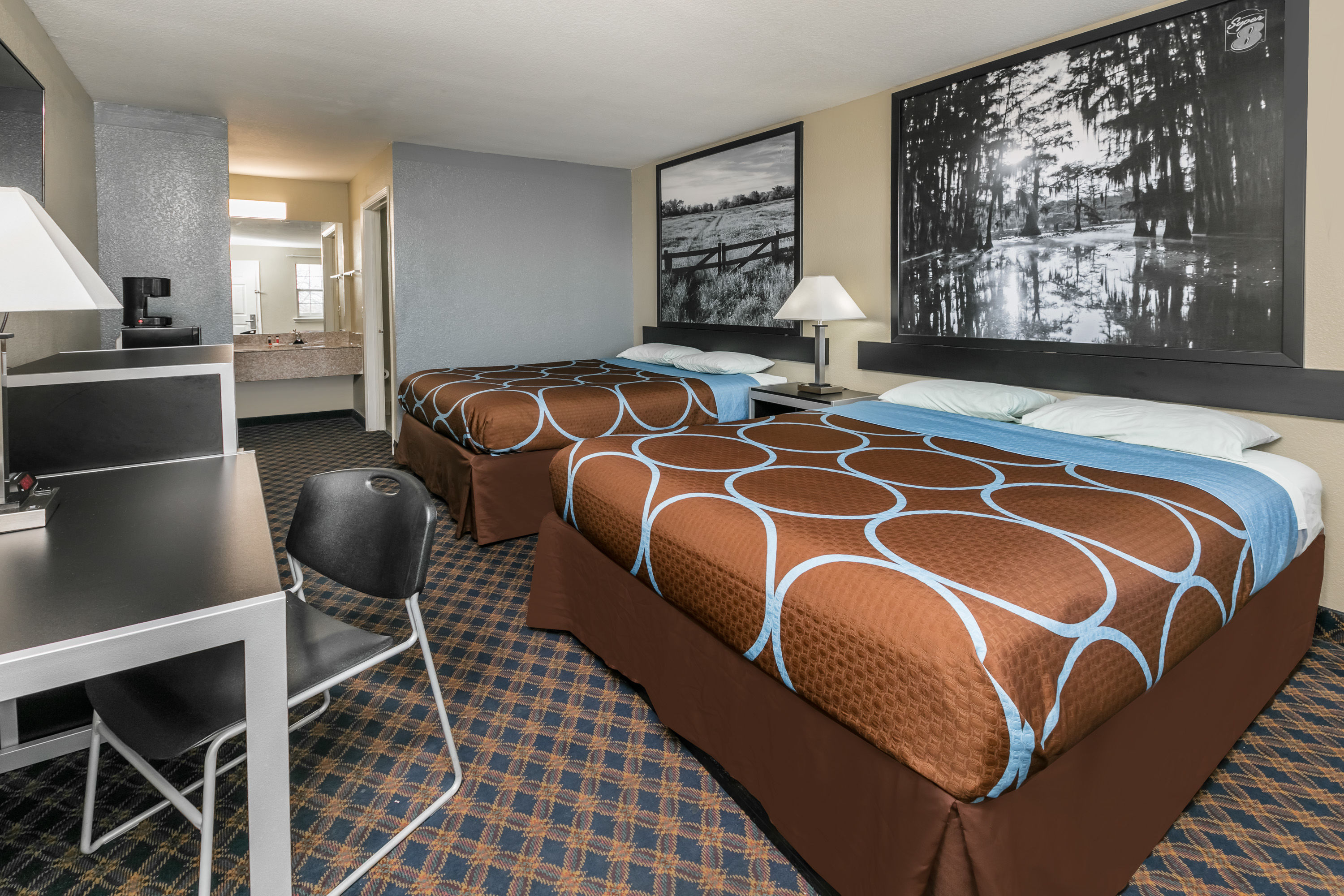 Super 8 By Wyndham Arlington Near At T Stadium