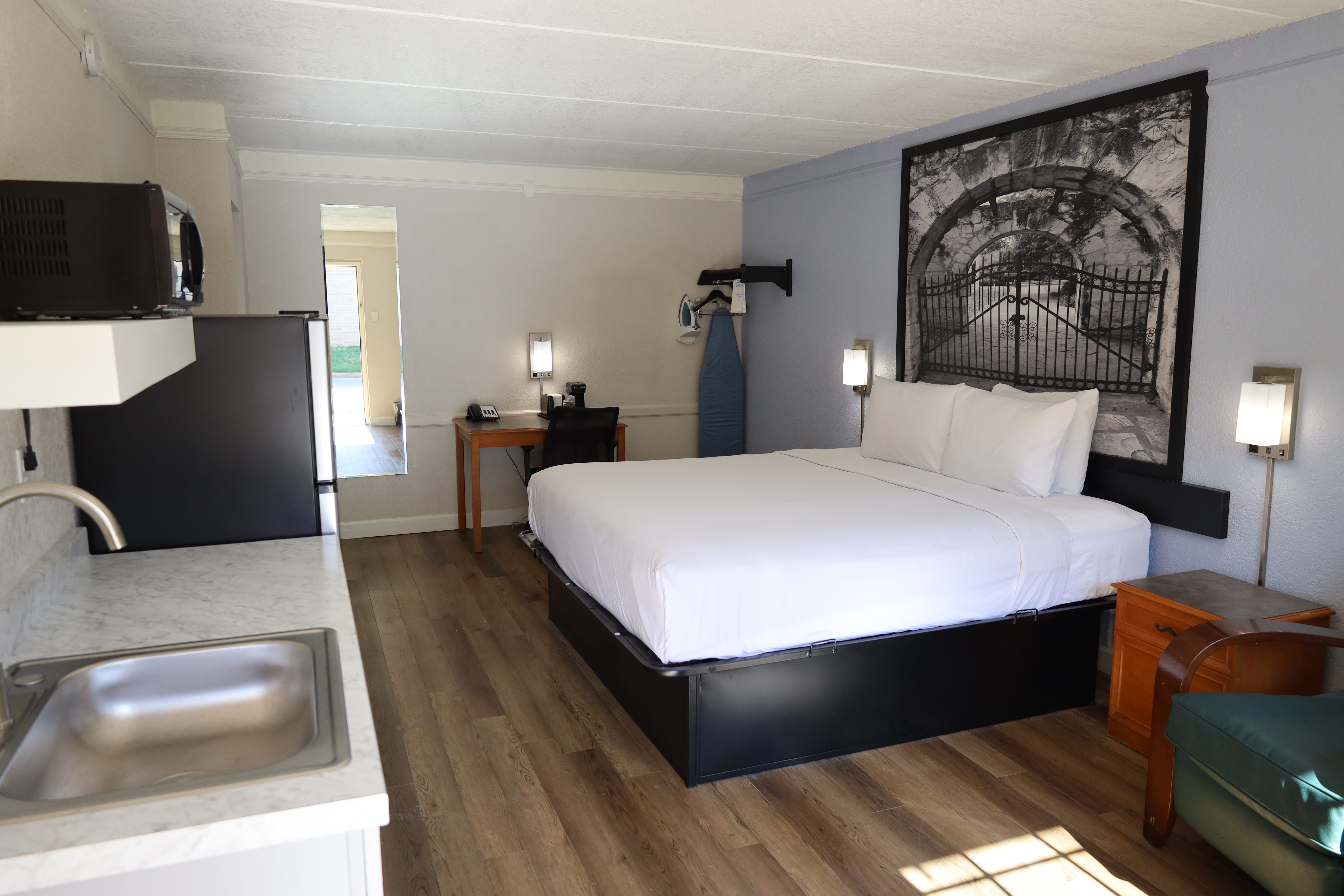 Guest room at the Super 8 by Wyndham Austin South / I-35 in Austin, Texas