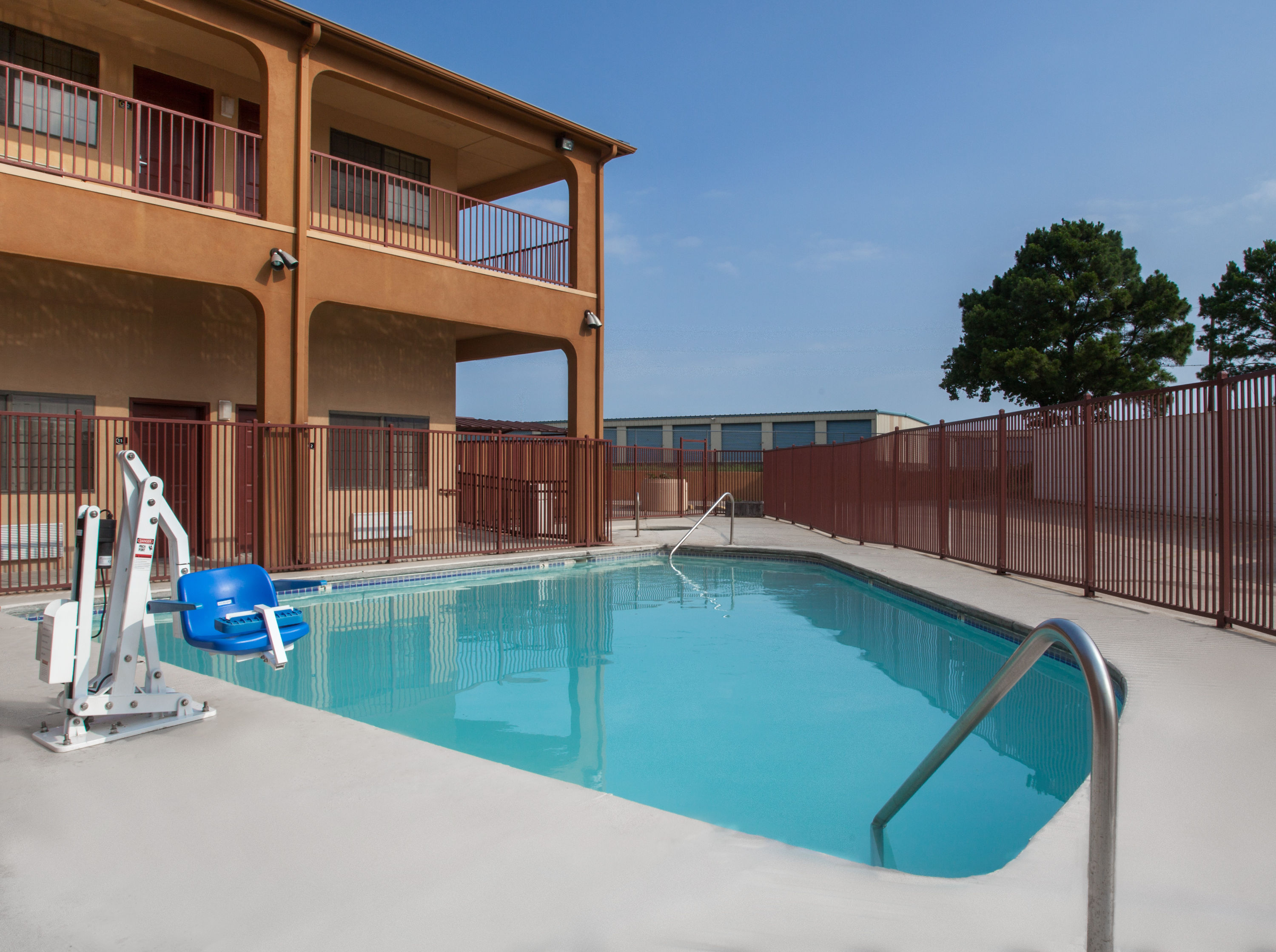 Super 8 by Wyndham Bastrop TX Bastrop, TX Hotels