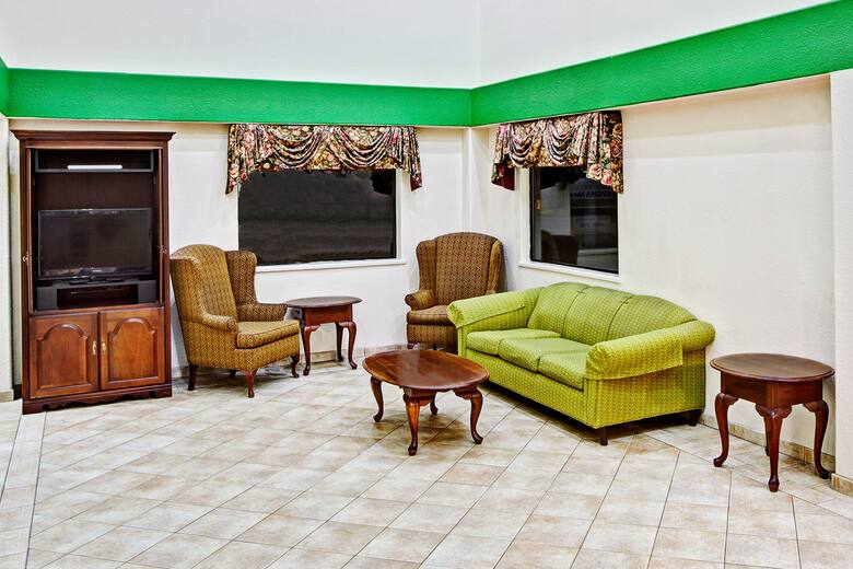 Super 8 Baytown hotel lobby in Baytown, Texas