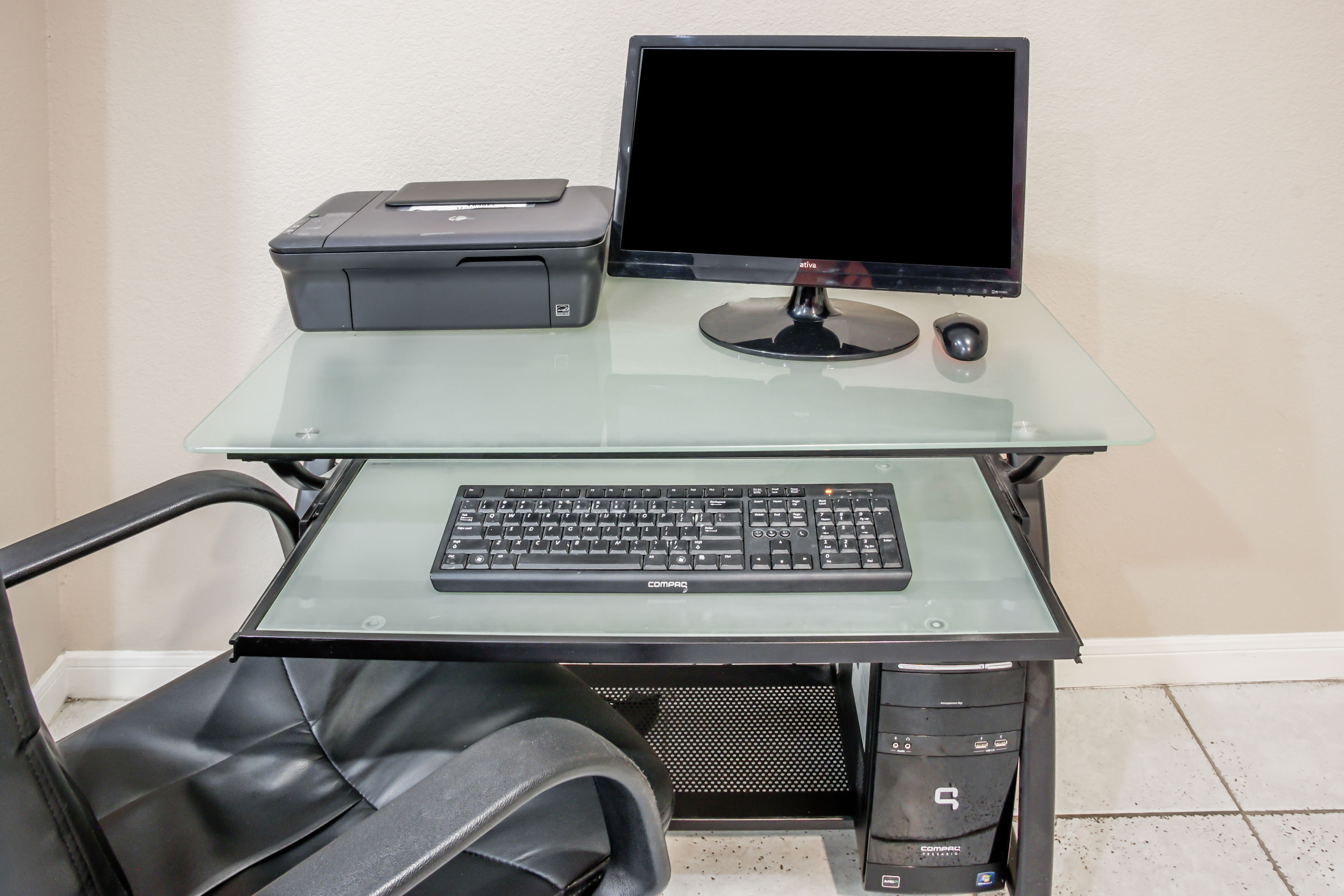 Super 8 by Wyndham Brenham TX business center in Brenham, Texas