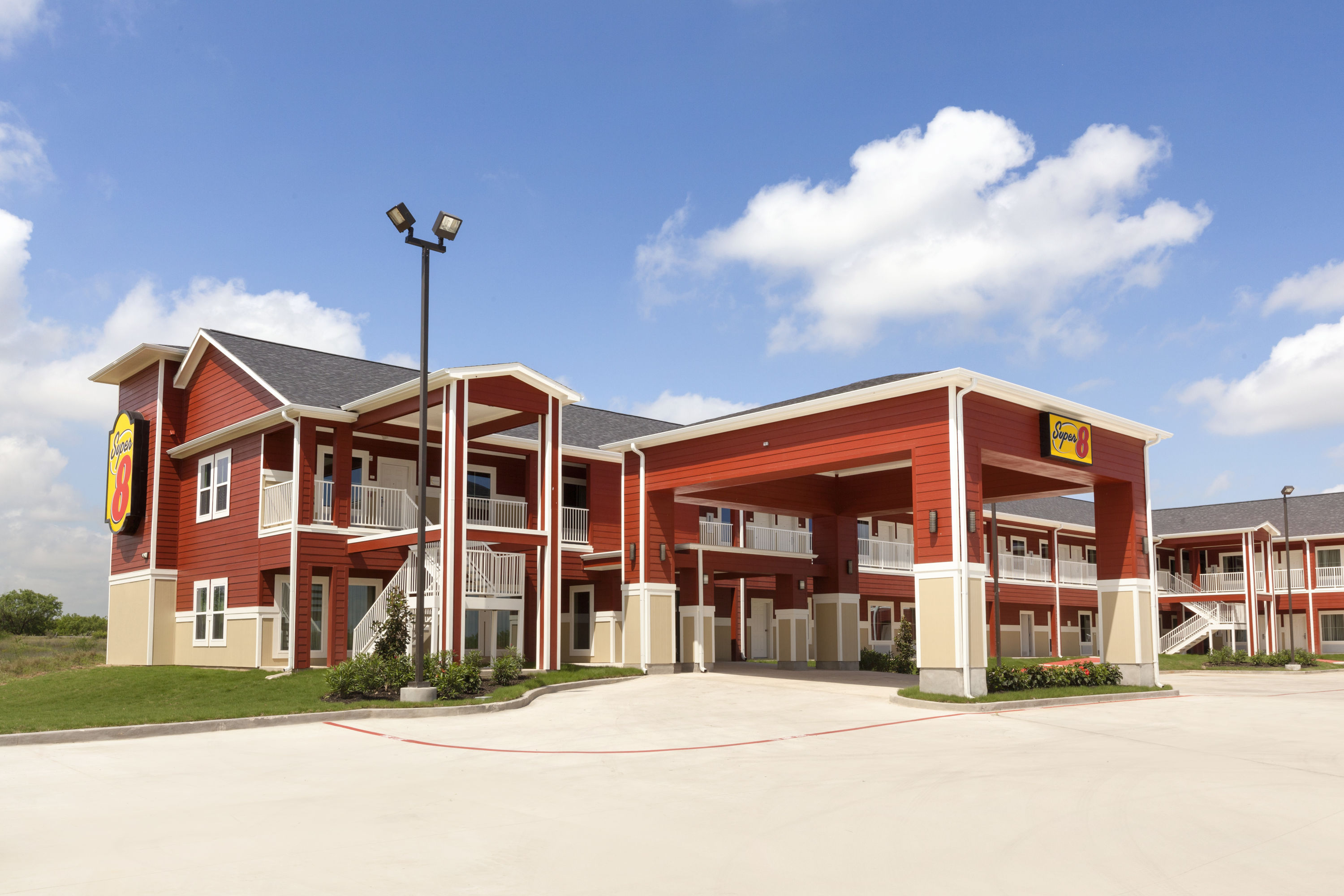 Super 8 by Wyndham Carrizo Springs Carrizo Springs, TX Hotels