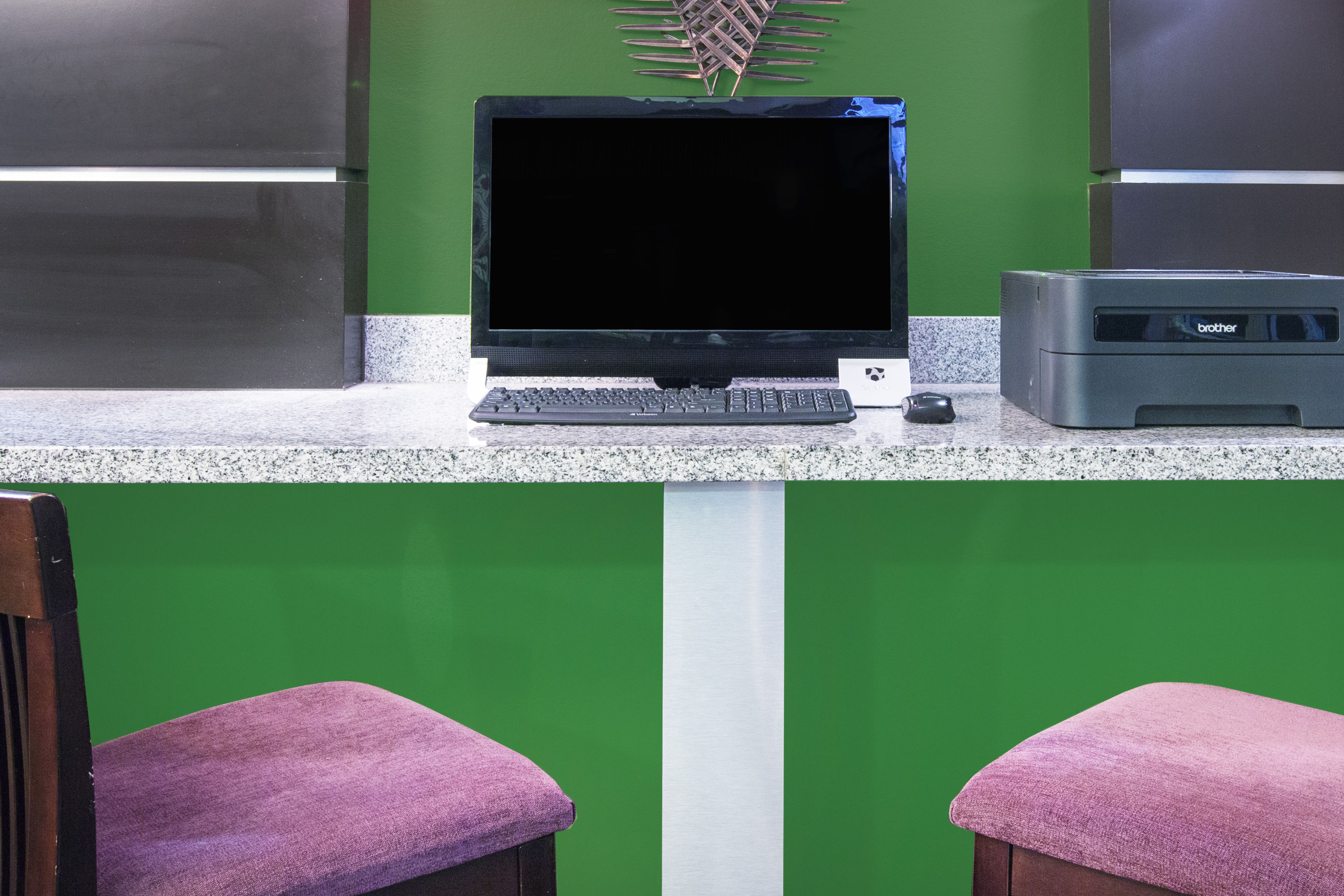 Super 8 by Wyndham Carthage TX business center in Carthage, Texas