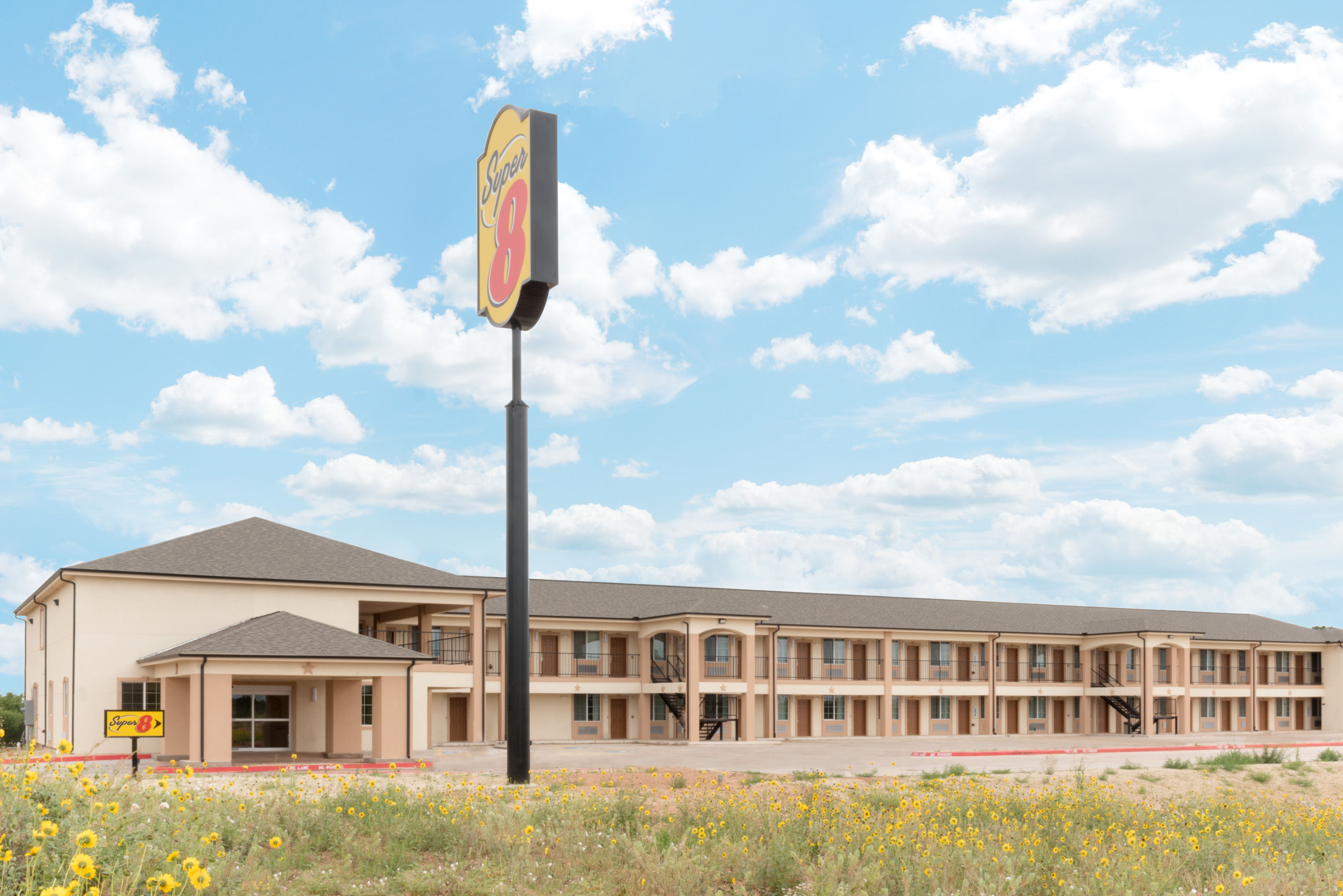 Super 8 by Wyndham Colorado City | Colorado City, TX Hotels