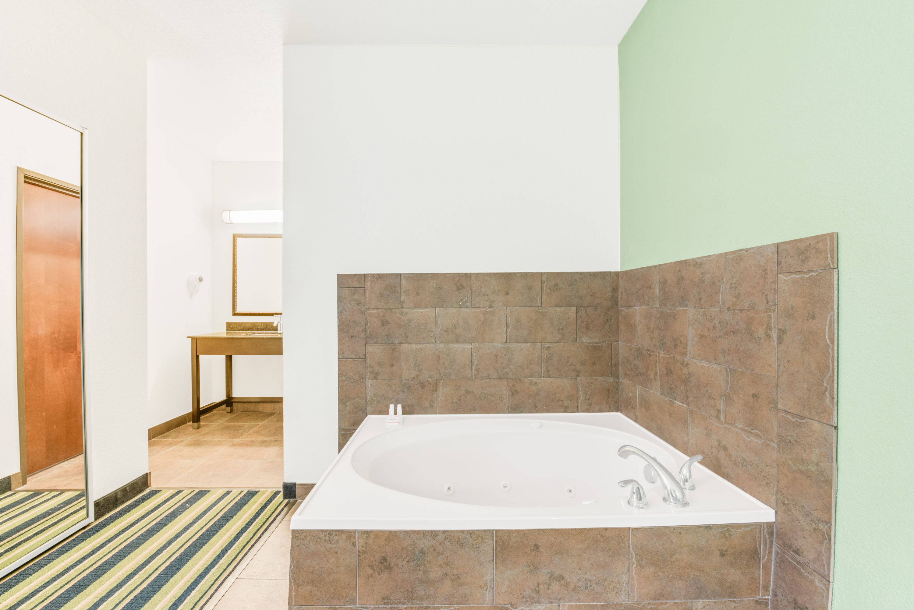 Super 8 by Wyndham Cotulla TX suite in Cotulla, Texas