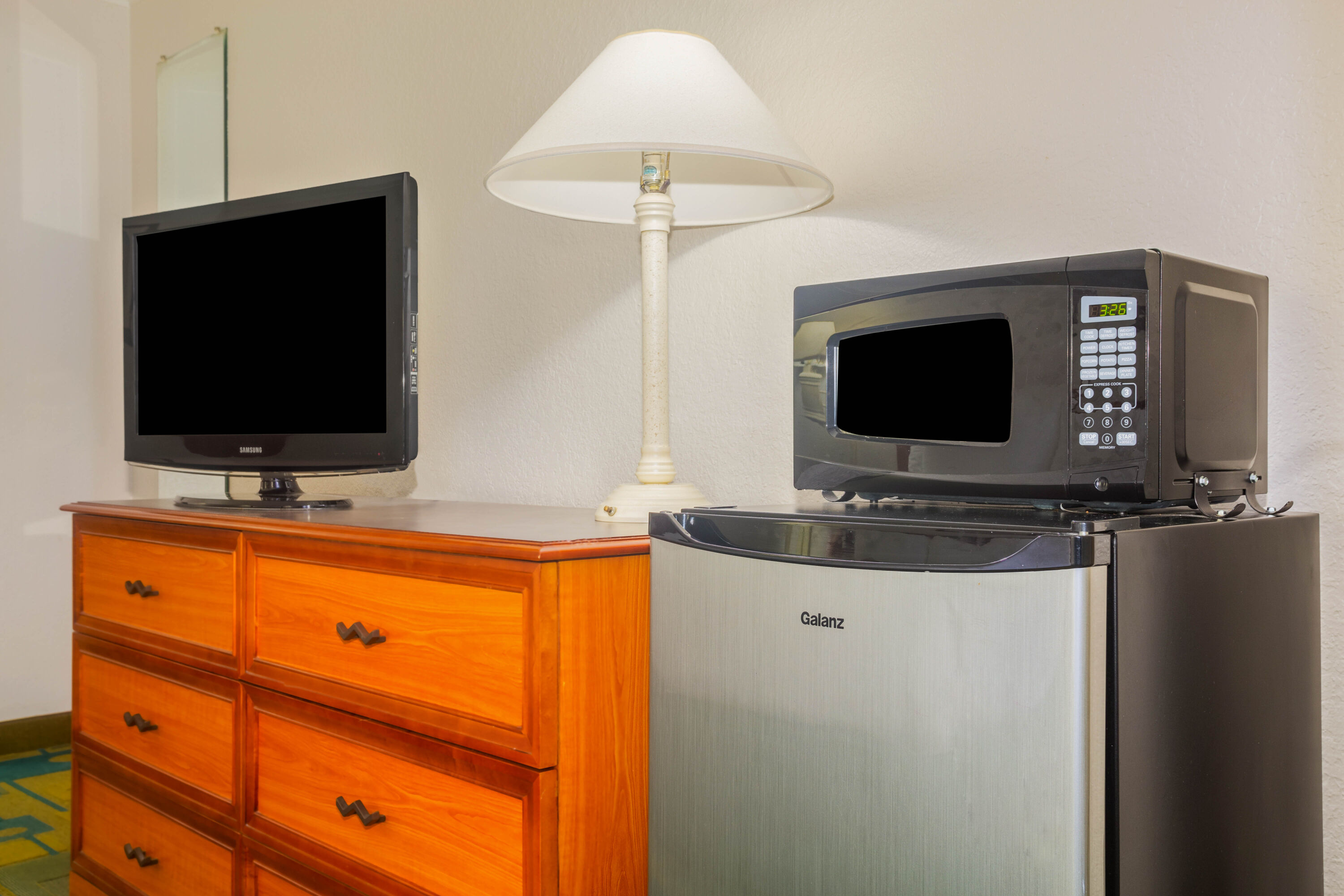 Guest room feature at the Super 8 by Wyndham Eagle Pass in Eagle Pass, Texas