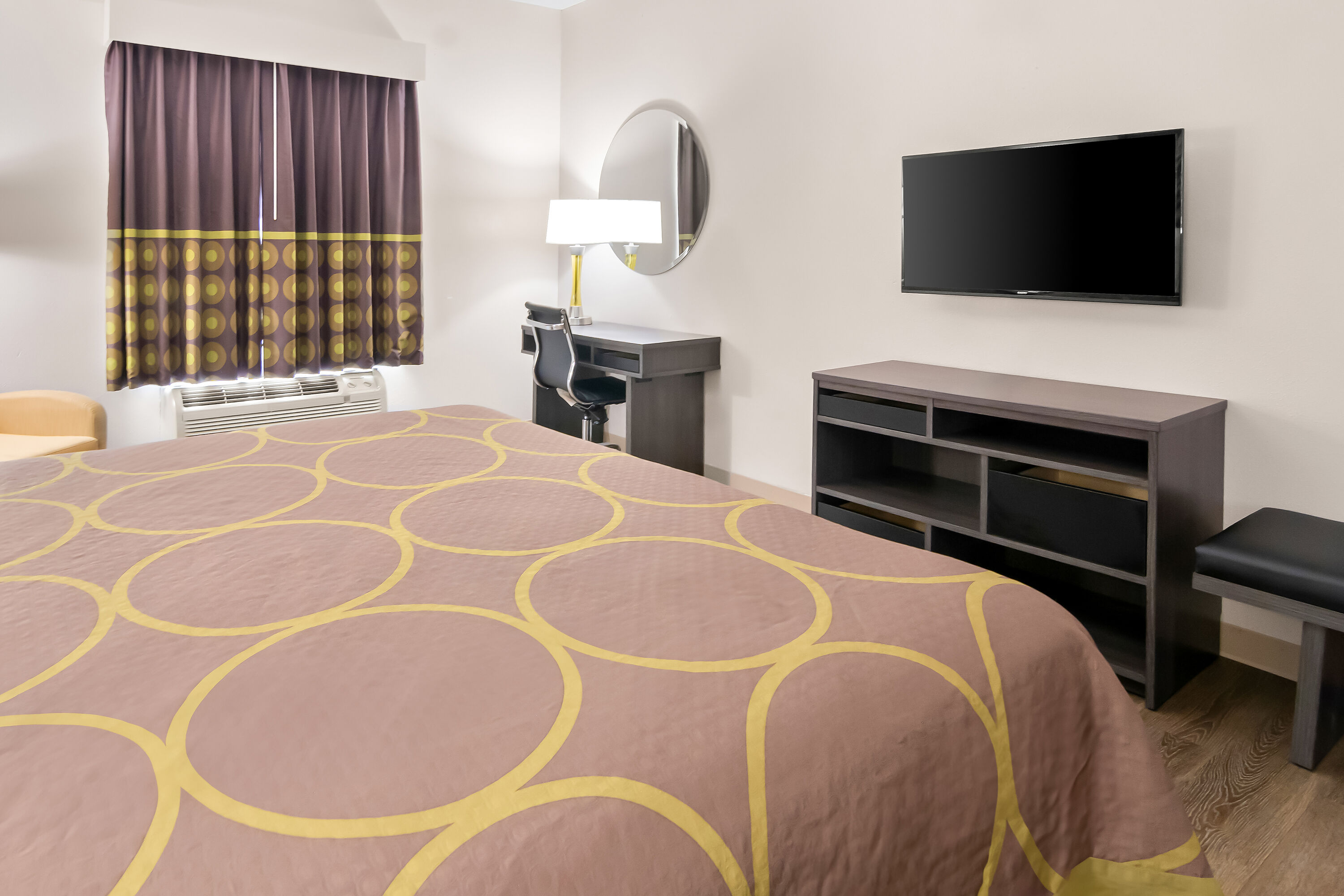 Double bed guest room at the Super 8 by Wyndham Fort Worth Stockyards in Fort Worth, Texas