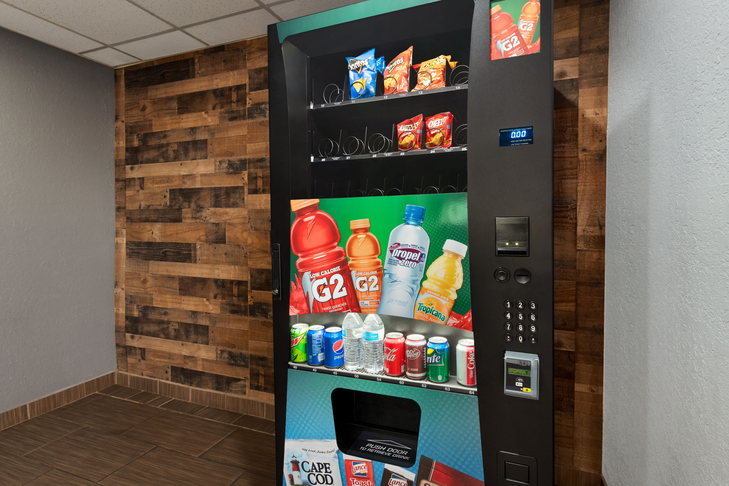 Mart at Super 8 by Wyndham Gainesville TX in Gainesville, Texas