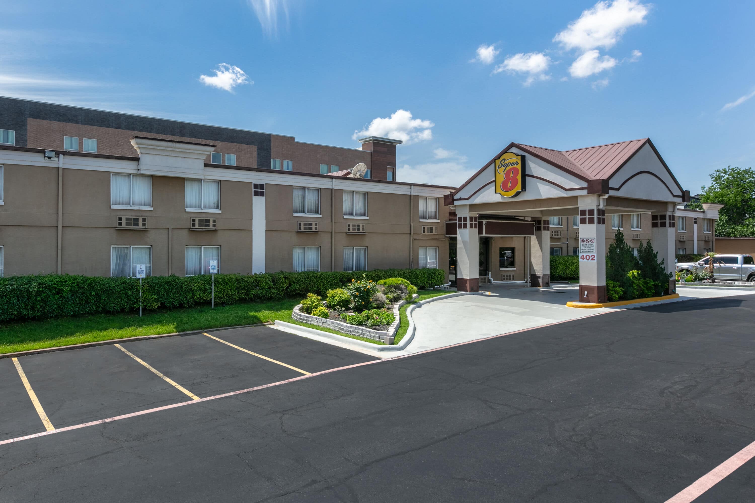 Super 8 by Wyndham Grand Prairie North in Grand Prairie, United States