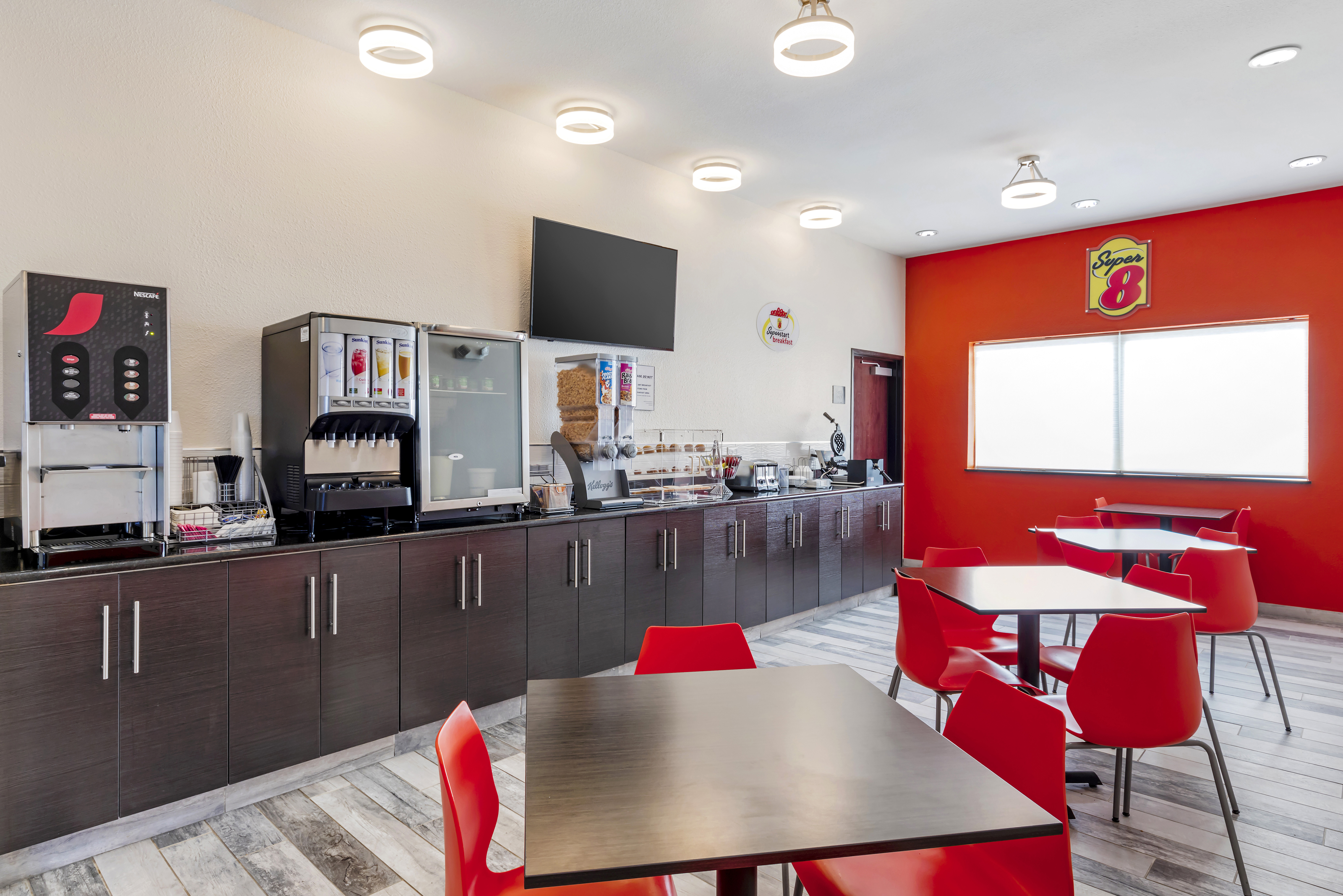 Free breakfast at Super 8 by Wyndham Harker Heights Killeen/Fort Cavazos in Harker Heights, Texas