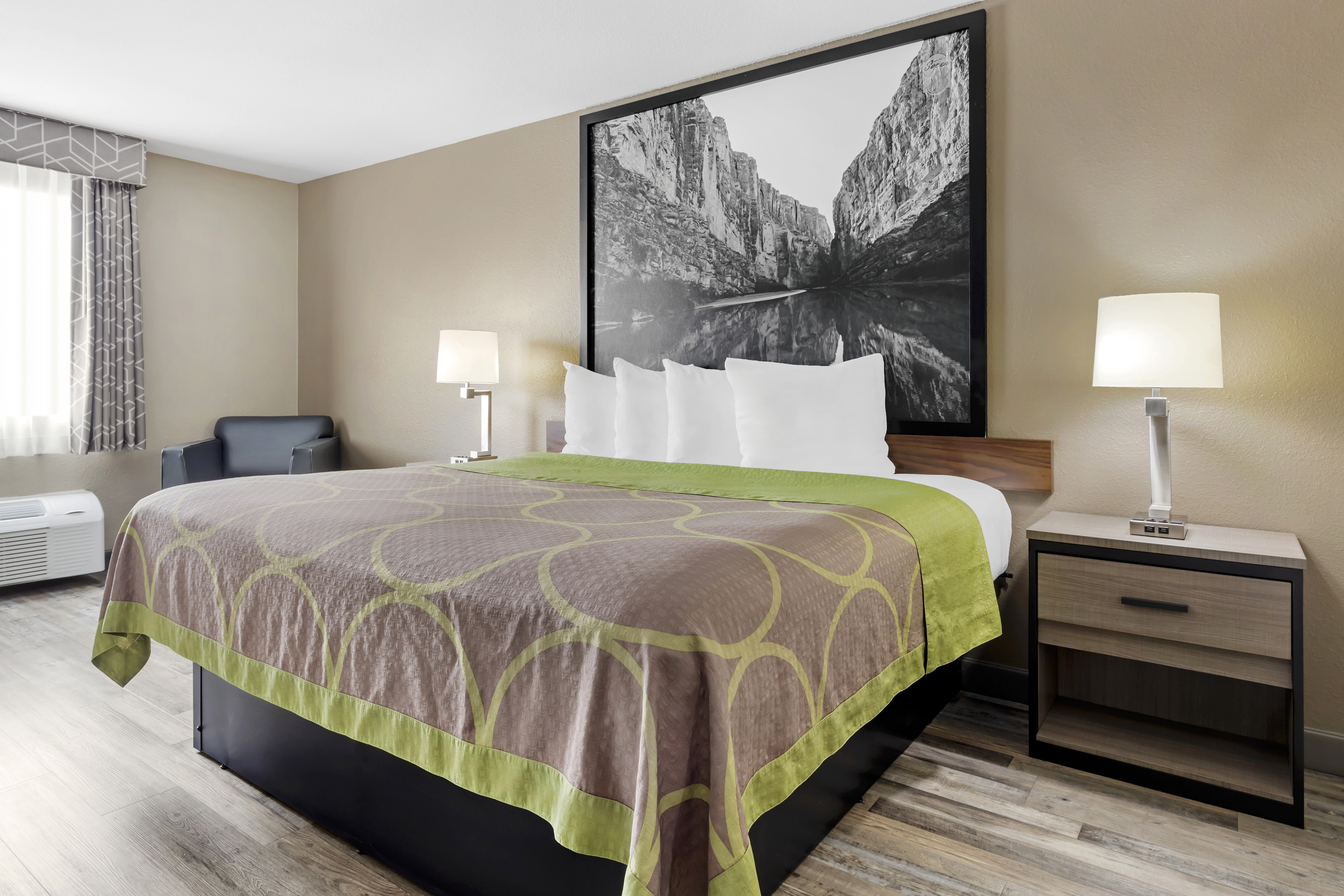 Guest room at the Super 8 by Wyndham Harker Heights Killeen/Fort Cavazos in Harker Heights, Texas