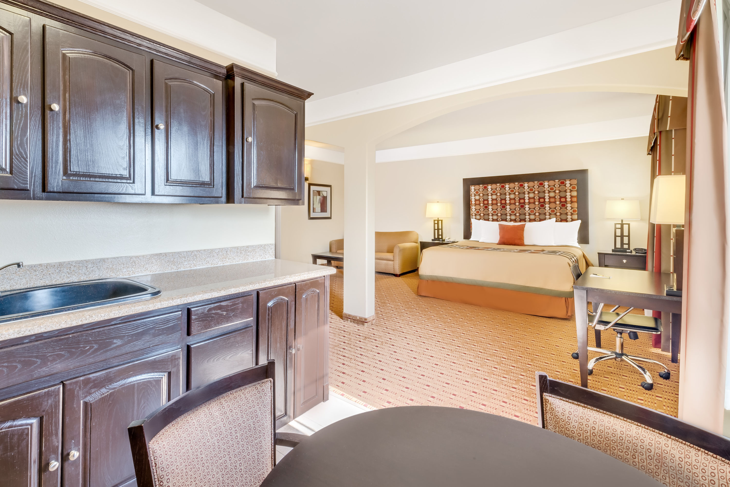 Super 8 By Wyndham Hidalgo Mcallen Area Hidalgo Tx Hotels