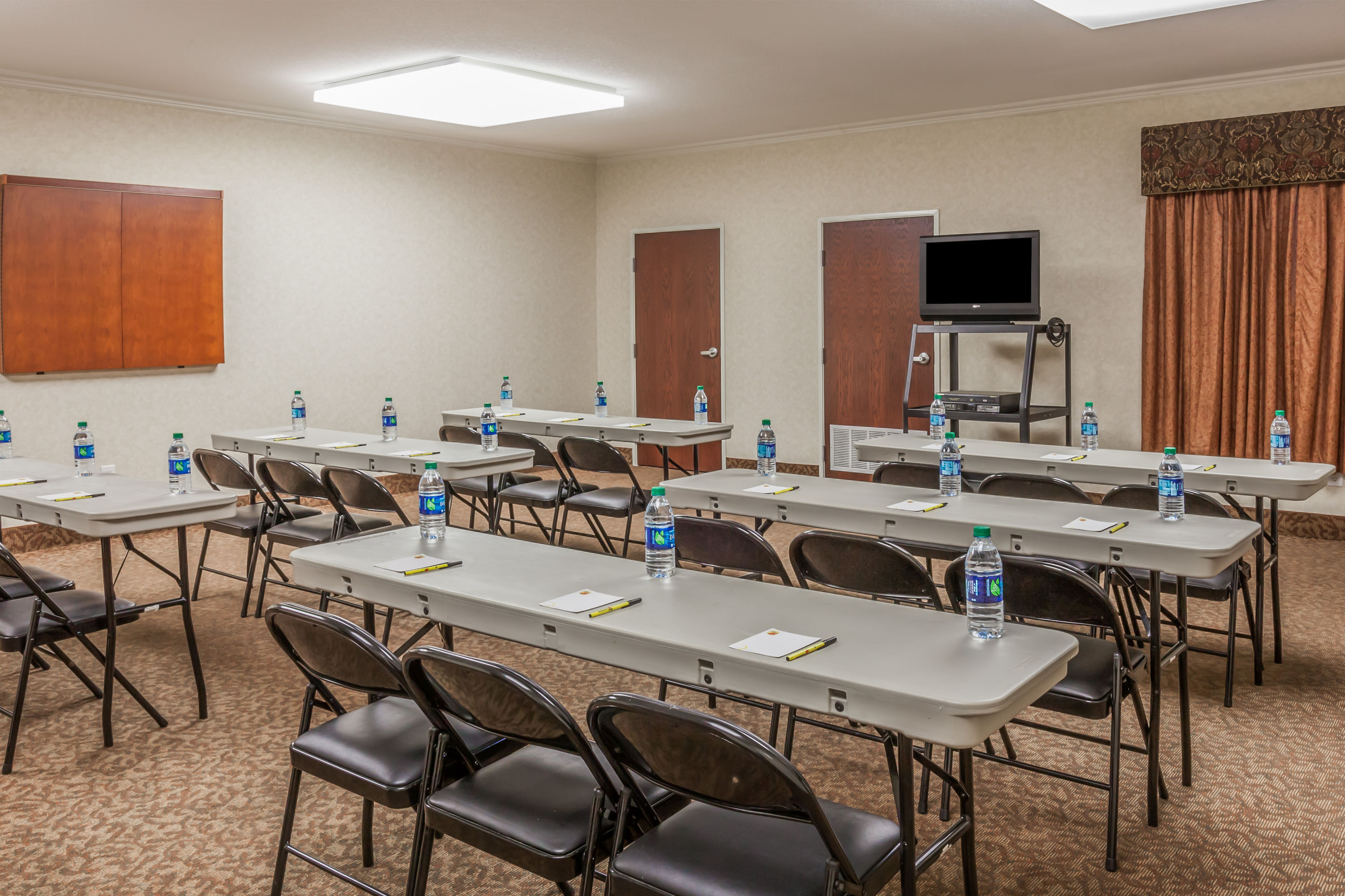 Super Wyndham Hillsboro Hillsboro  Hotels