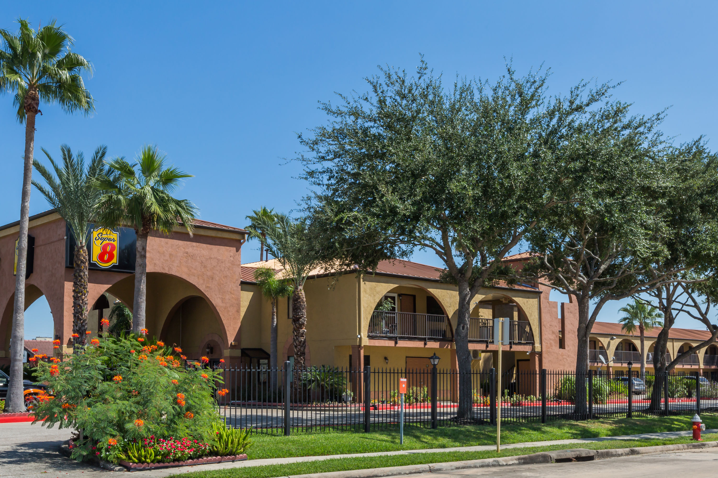 Super 8 By Wyndham Houston Nasa Webster Area Houston Tx Hotels