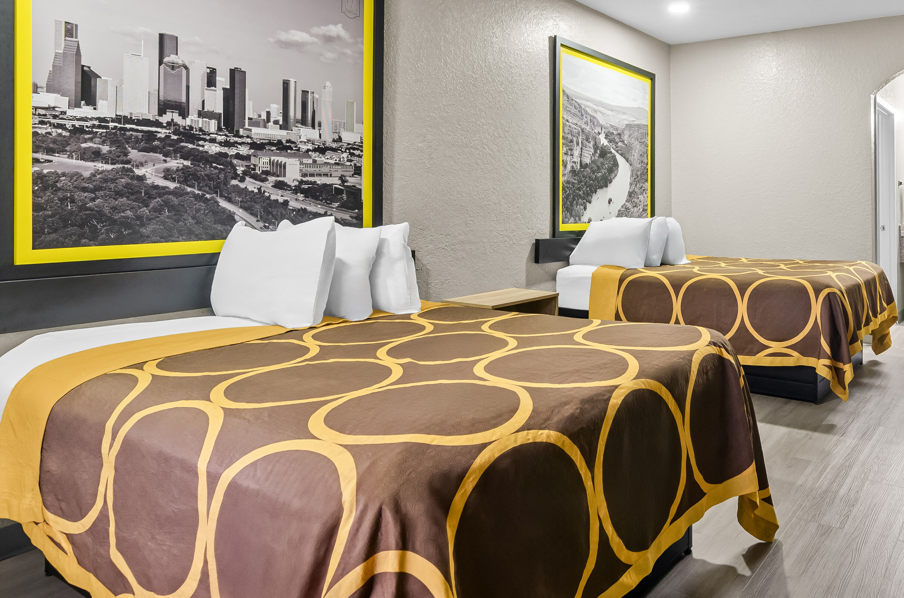 Double bed guest room at the Super 8 by Wyndham Houston/Brookhollow NW in Houston, Texas