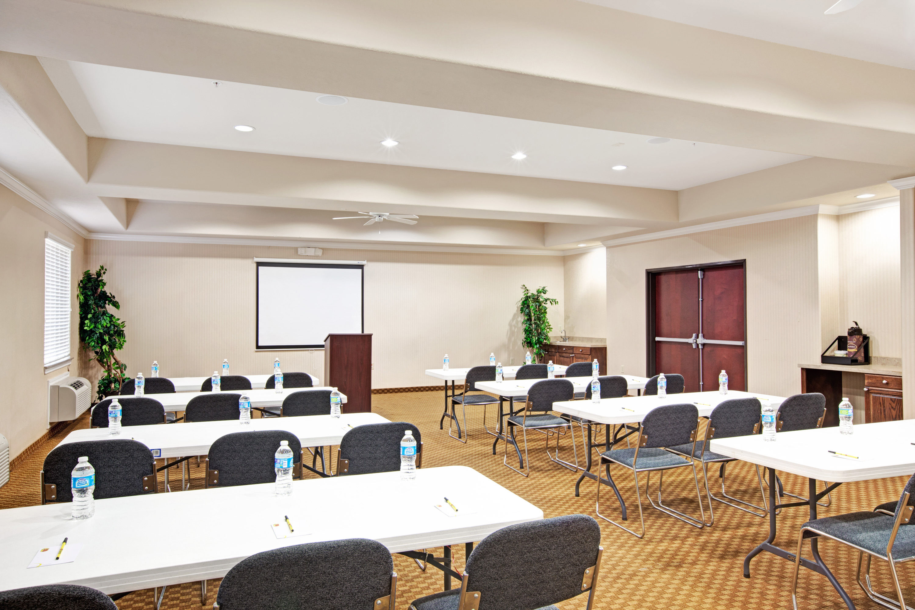 Super Wyndham IAH West Greenspoint Houston  Hotels