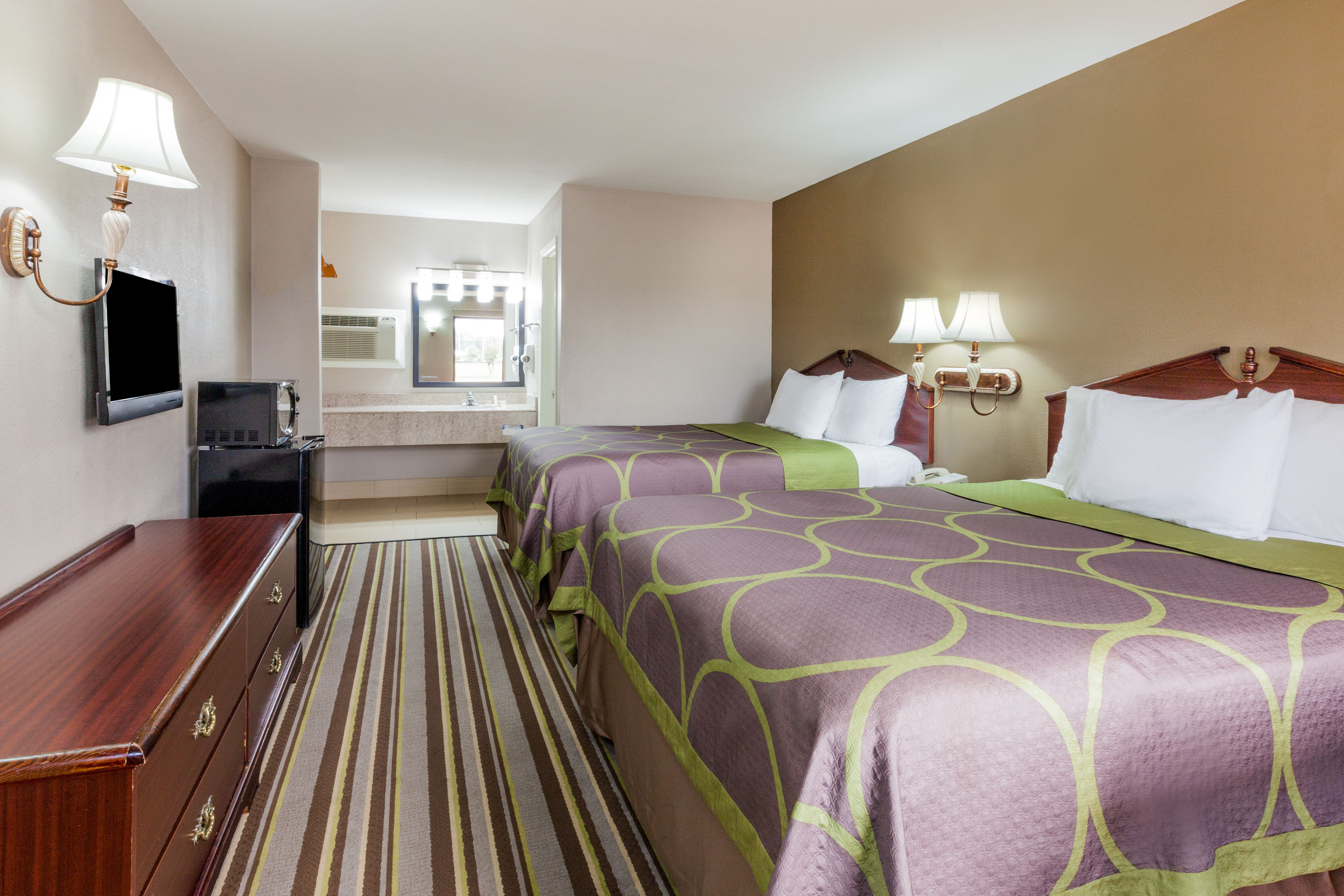 hotels in mt pleasant texas 75455