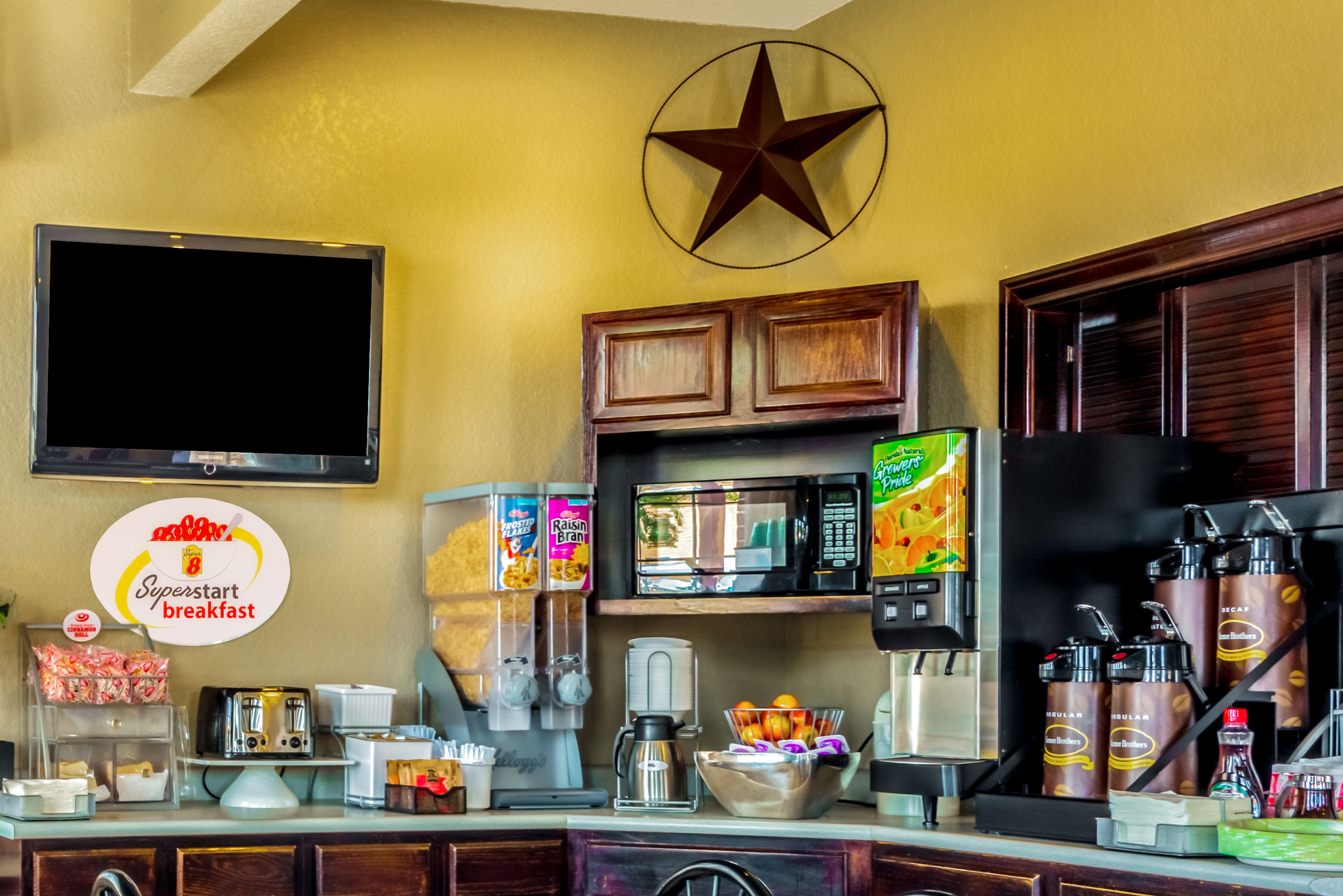 Super 8 By Wyndham New Braunfels Tx New Braunfels Tx Hotels
